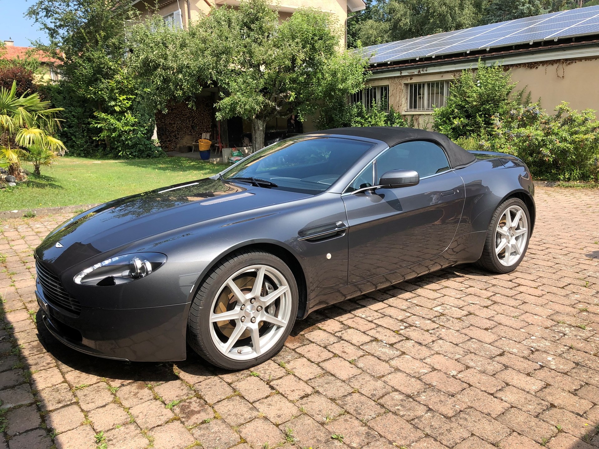 ASTON MARTIN V8 Vantage 4.3-image-0