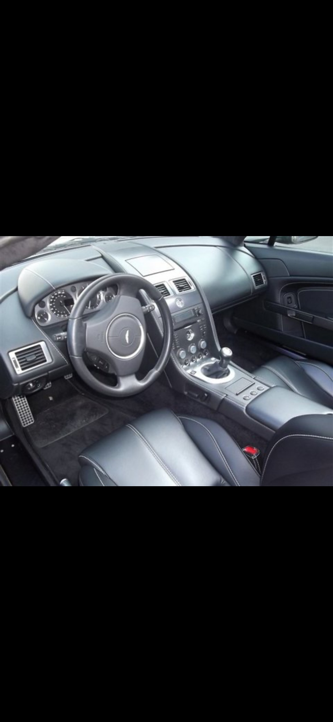 ASTON MARTIN V8 Vantage 4.3-image-3