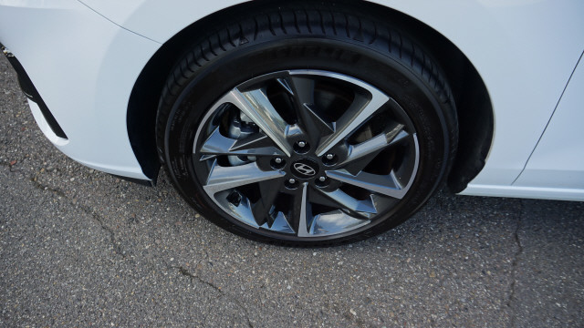 HYUNDAI i30 1.5 T-GDi Vertex DCT-image-6