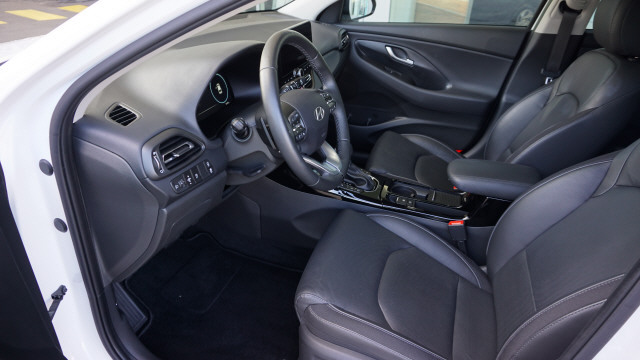 HYUNDAI i30 1.5 T-GDi Vertex DCT-image-9