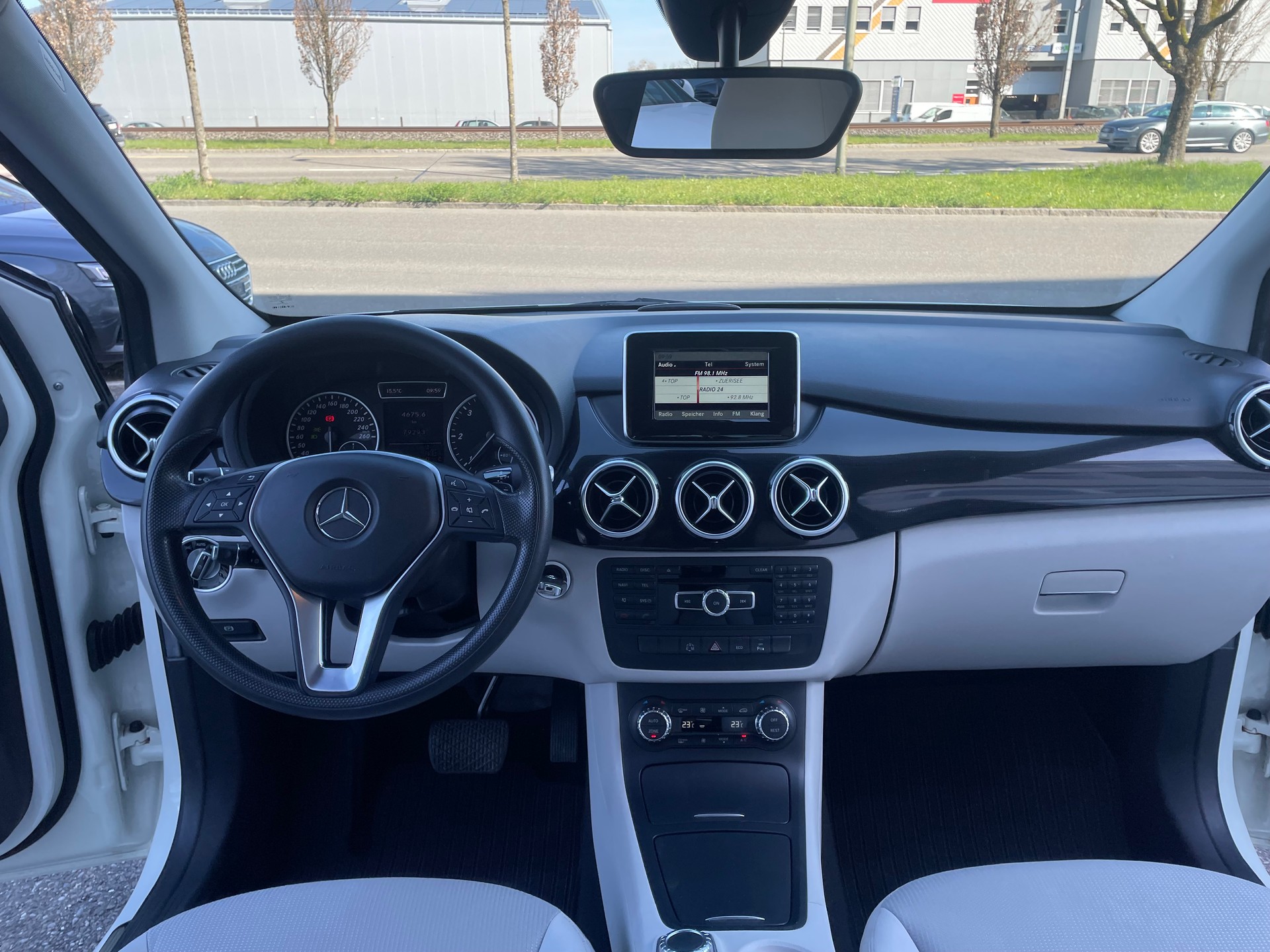 MERCEDES-BENZ B 180 CDI 7G-DCT-image-10