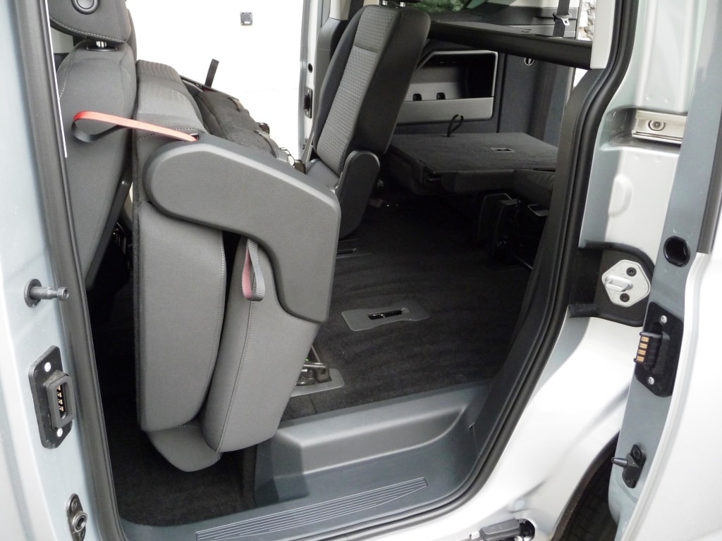 FORD Tourneo Connect 1.5 EcoBoost Titanium Automat-image-9