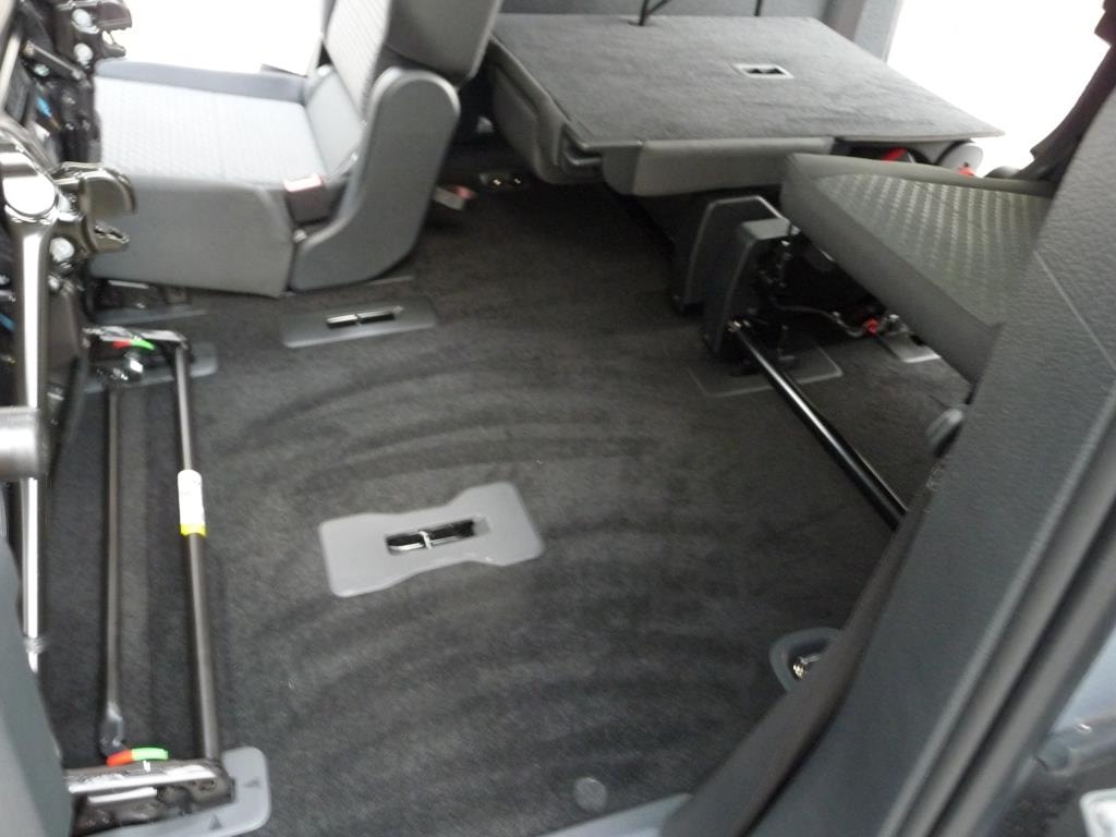 FORD Tourneo Connect 1.5 EcoBoost Titanium Automat-image-10