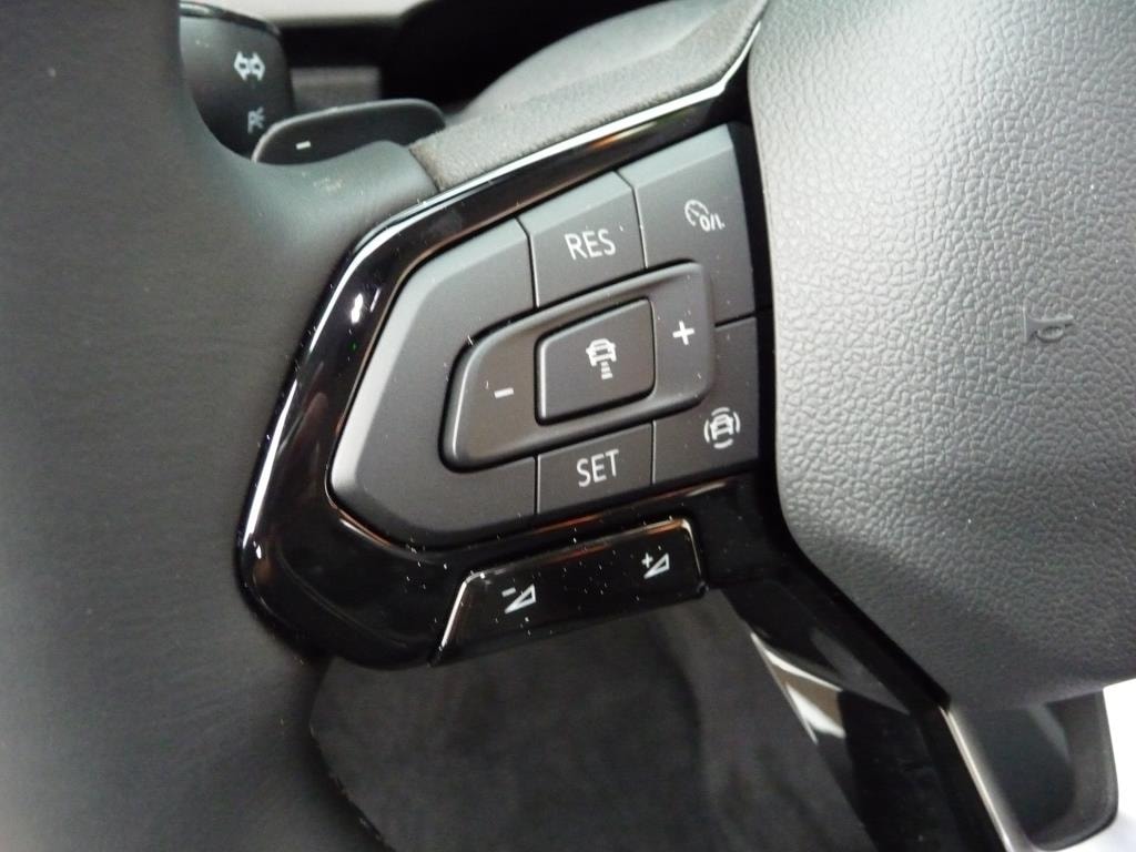 FORD Tourneo Connect 1.5 EcoBoost Titanium Automat-image-3