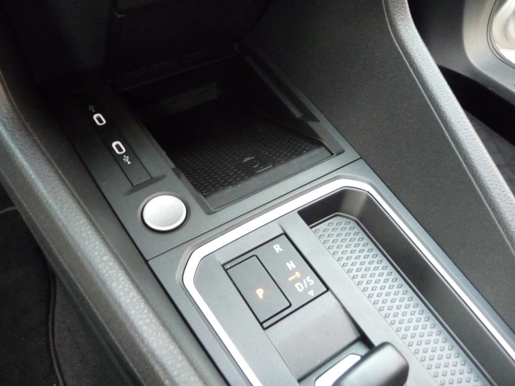 FORD Tourneo Connect 1.5 EcoBoost Titanium Automat-image-6
