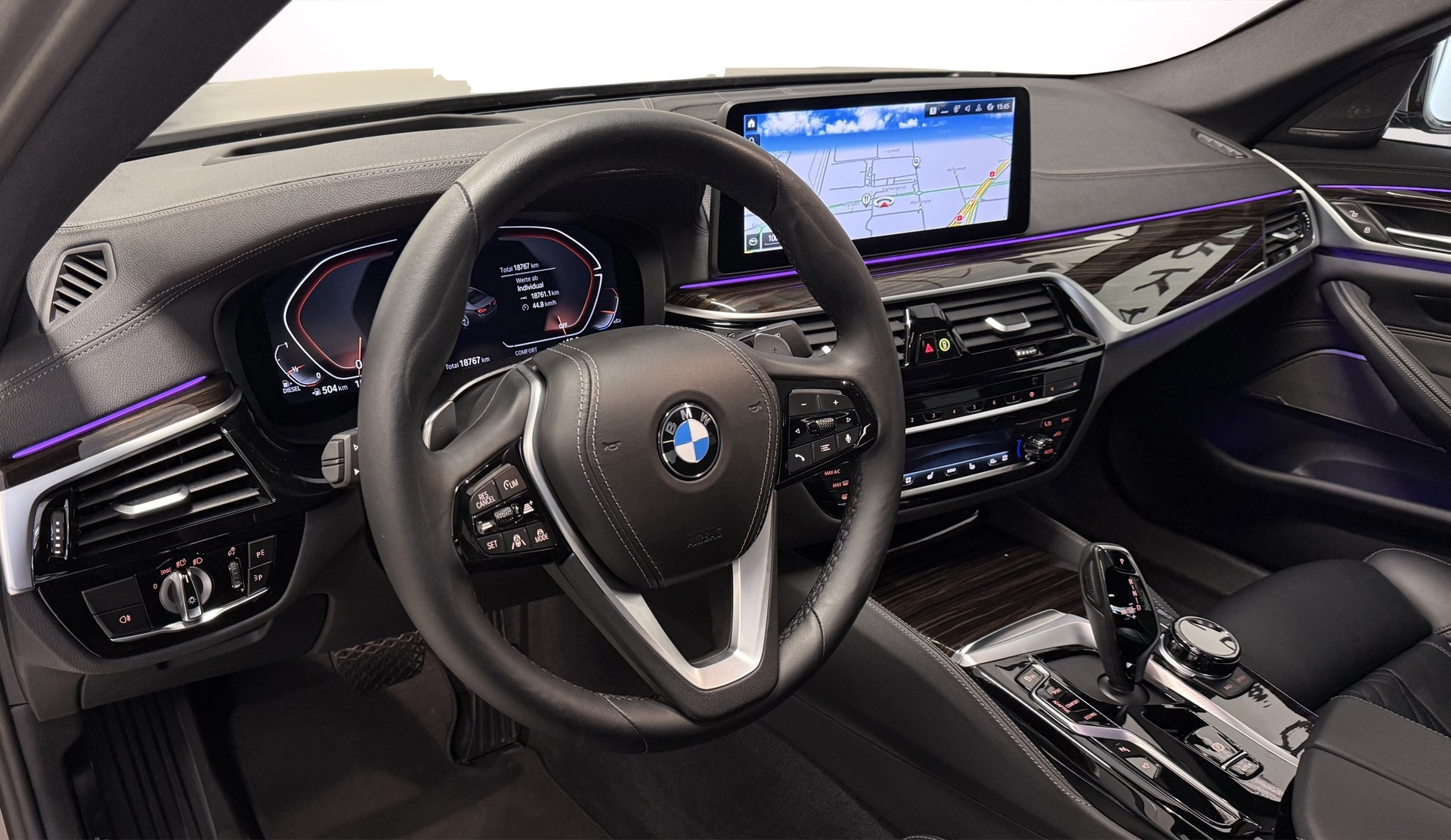BMW 530d xDrive 48V Luxury Line Steptronic-image-10