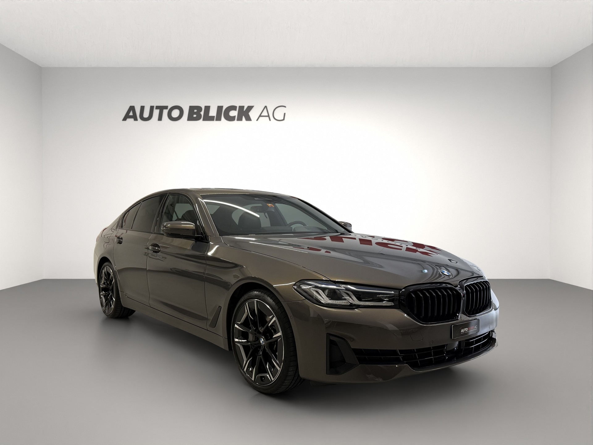 BMW 530d xDrive 48V Luxury Line Steptronic-image-1