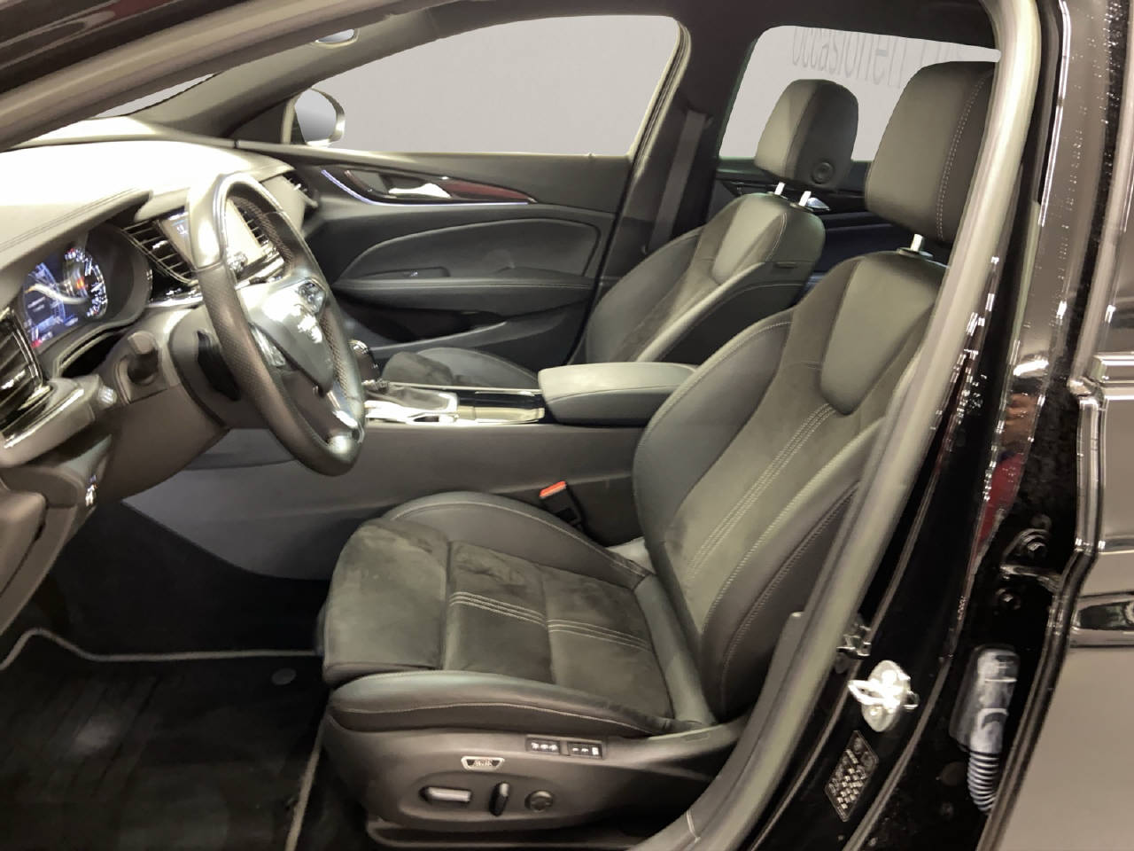 OPEL Insignia Sports Tourer 2.0 D Ultimate-image-4
