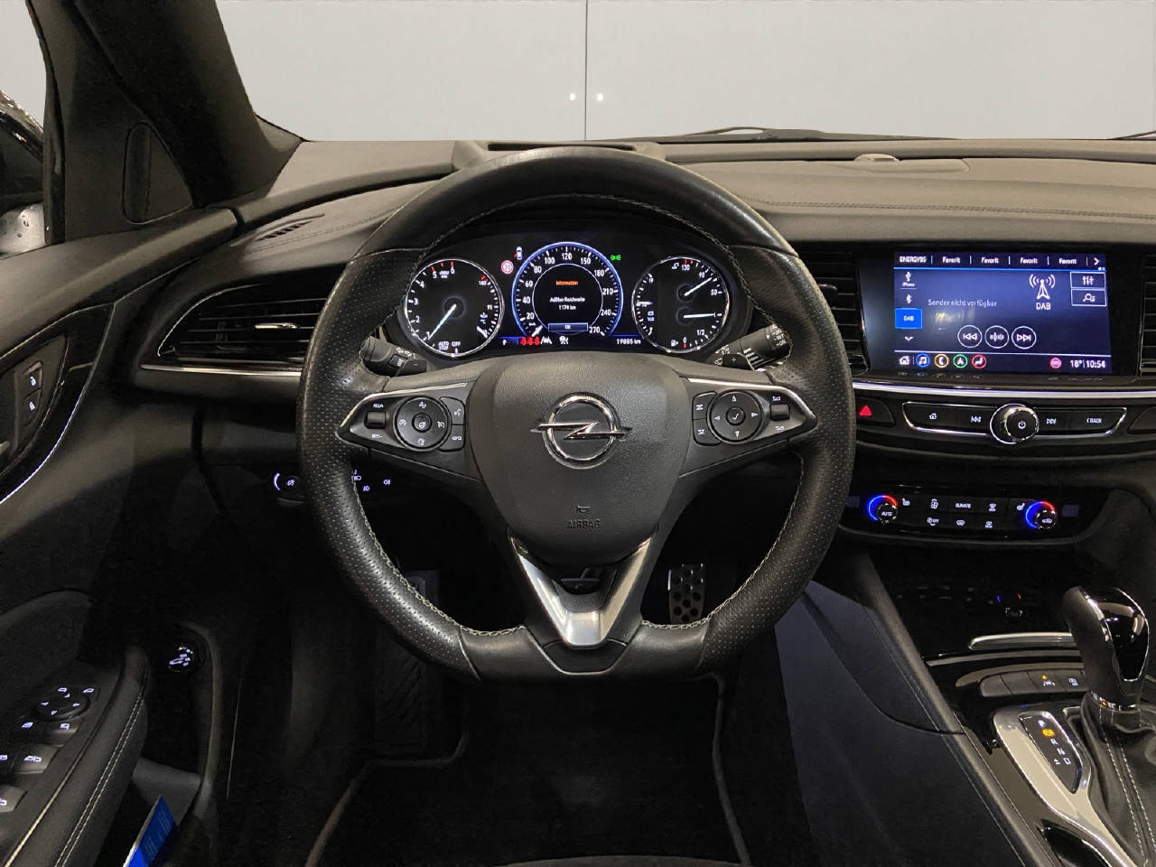 OPEL Insignia Sports Tourer 2.0 D Ultimate-image-6