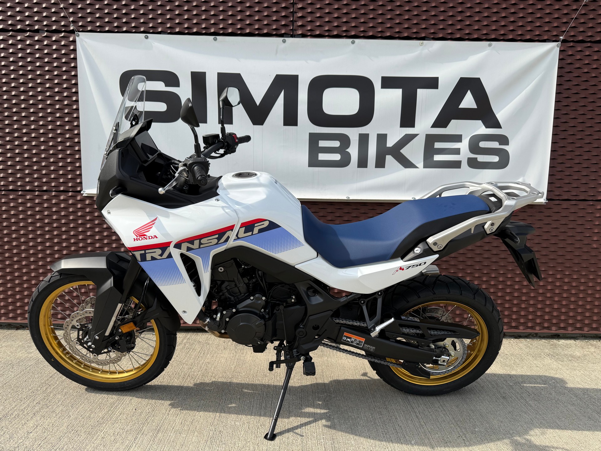 HONDA XL 750 Transalp-showroom-element-1