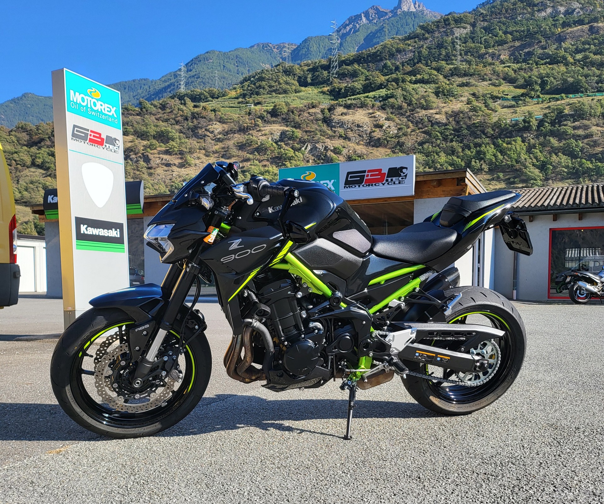 KAWASAKI Z 900