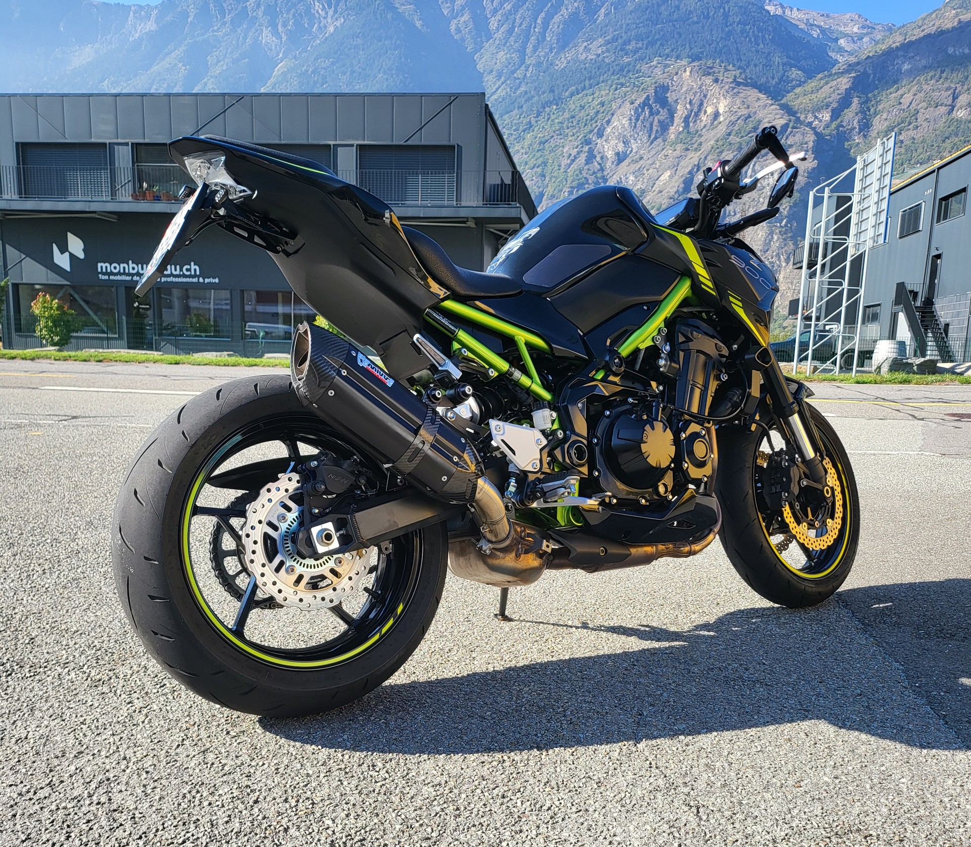 KAWASAKI Z 900-image-1