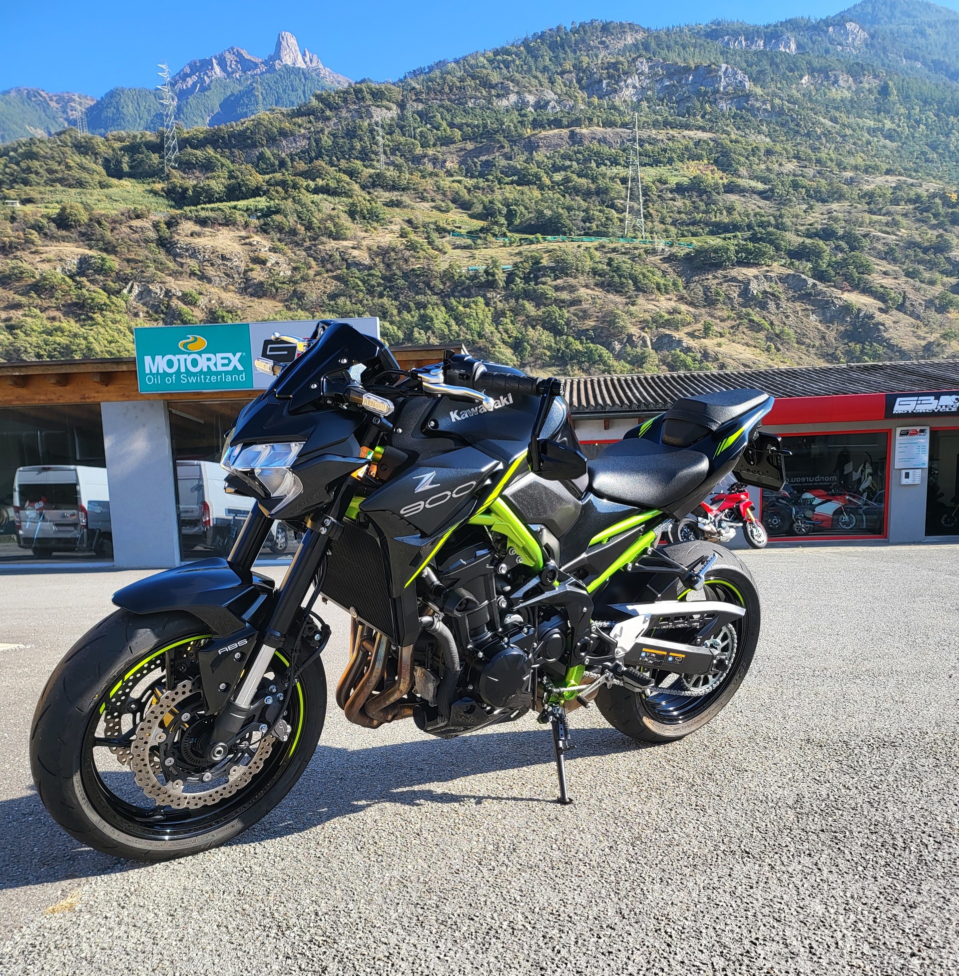KAWASAKI Z 900-image-2
