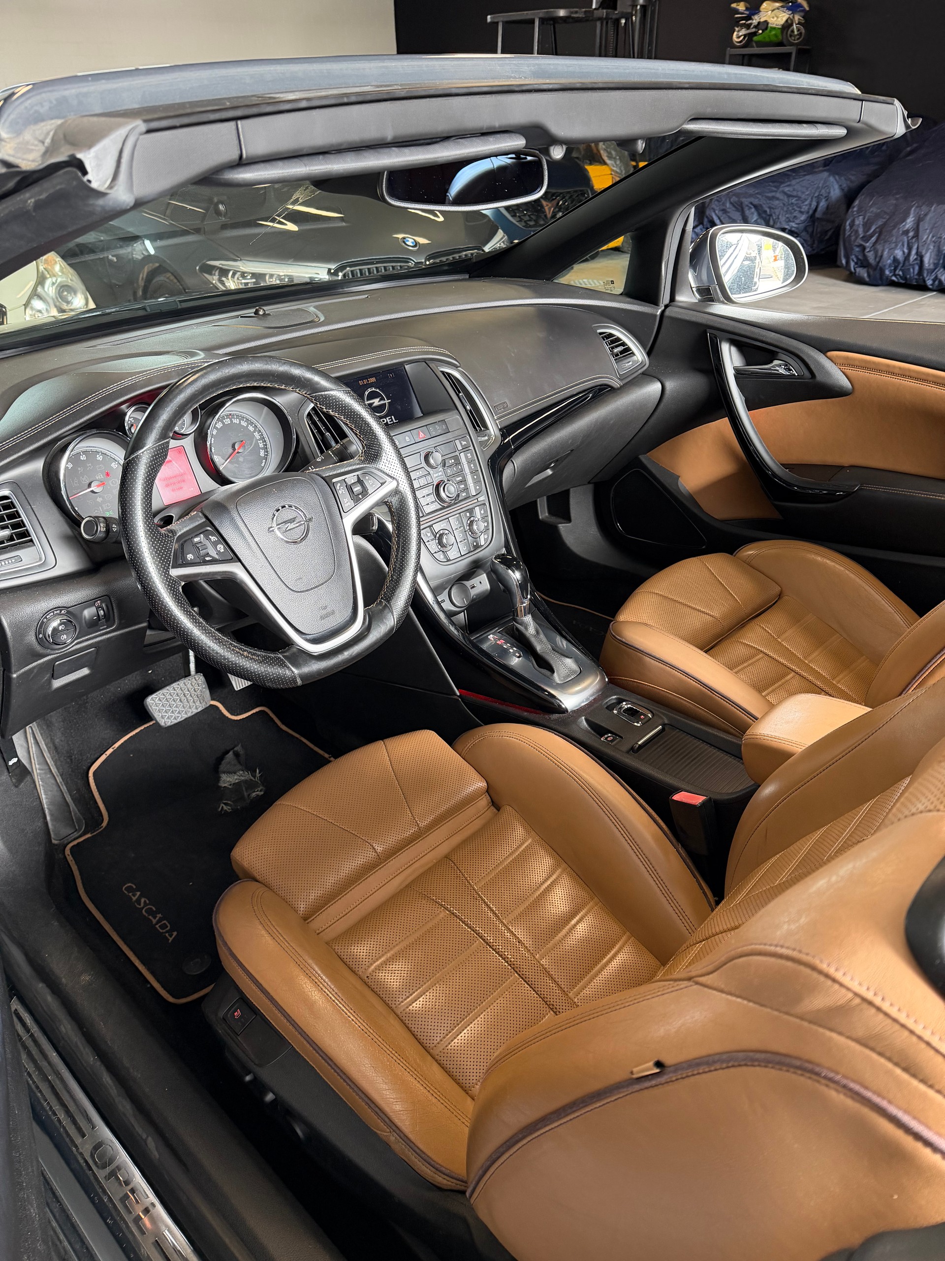 OPEL Cascada 1.6i 16V Cosmo Automat-image-10