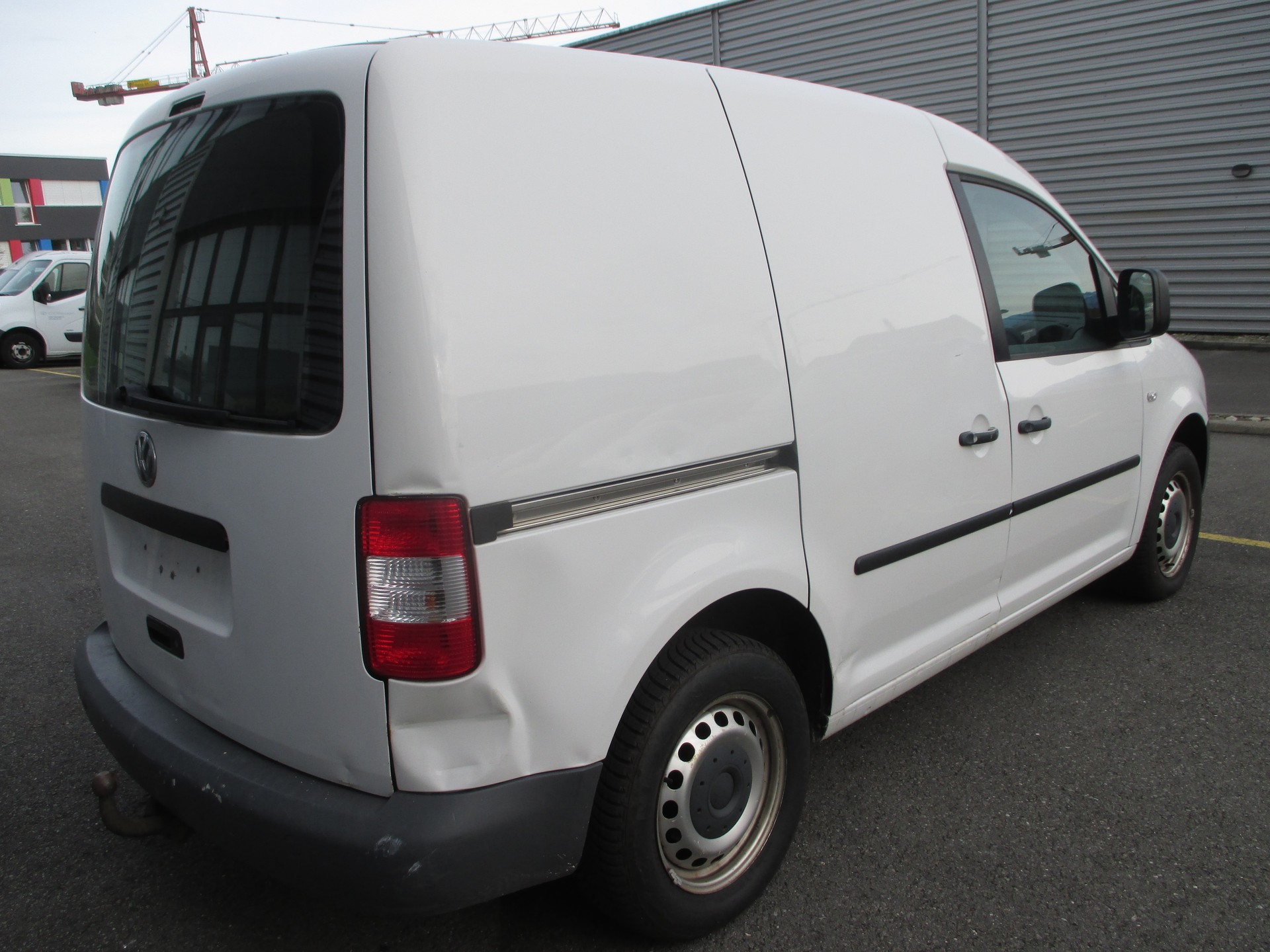 VW Caddy 1.4-image-4