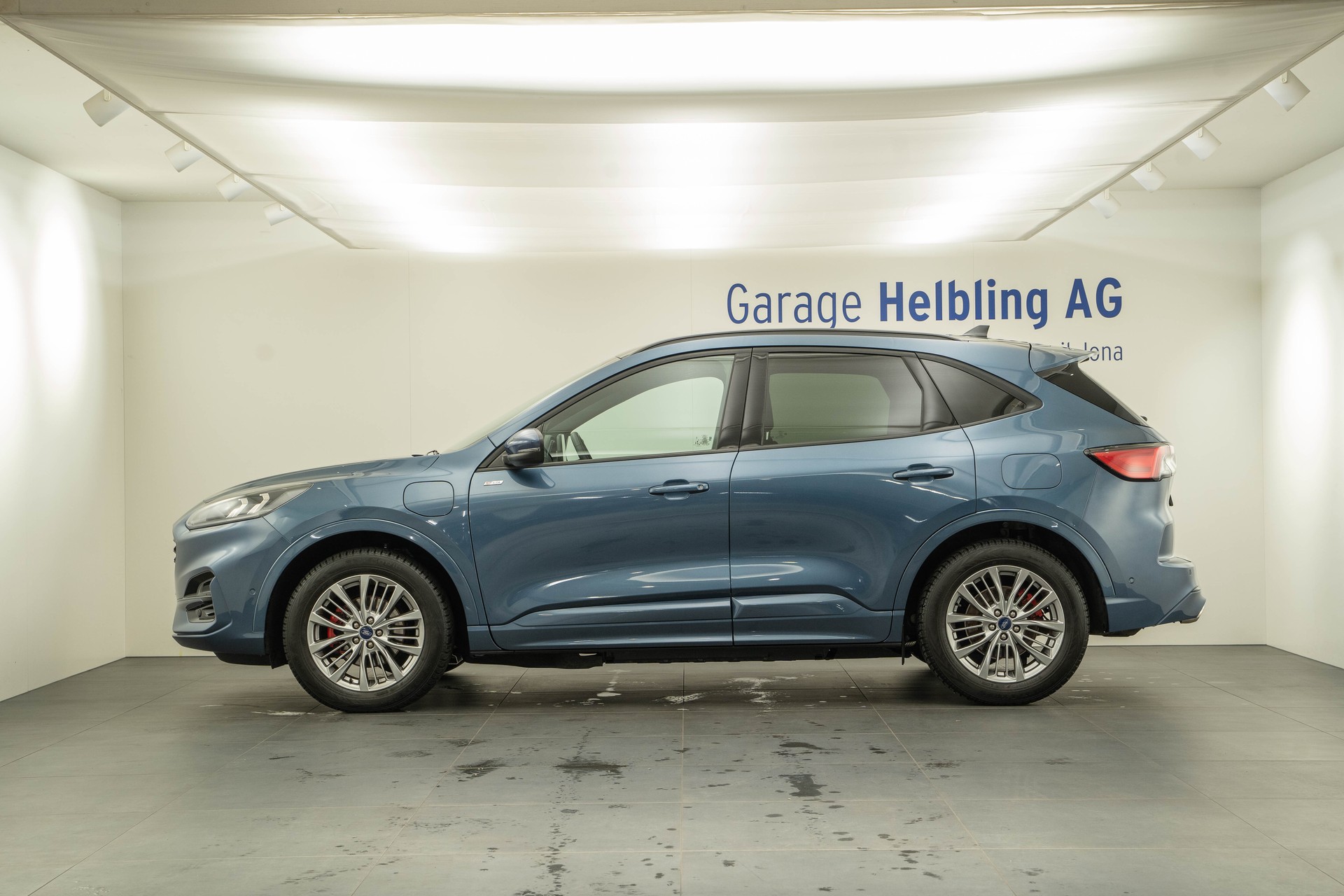 FORD Kuga 2.5 Plug-in Hybrid ST-Line X-image-2