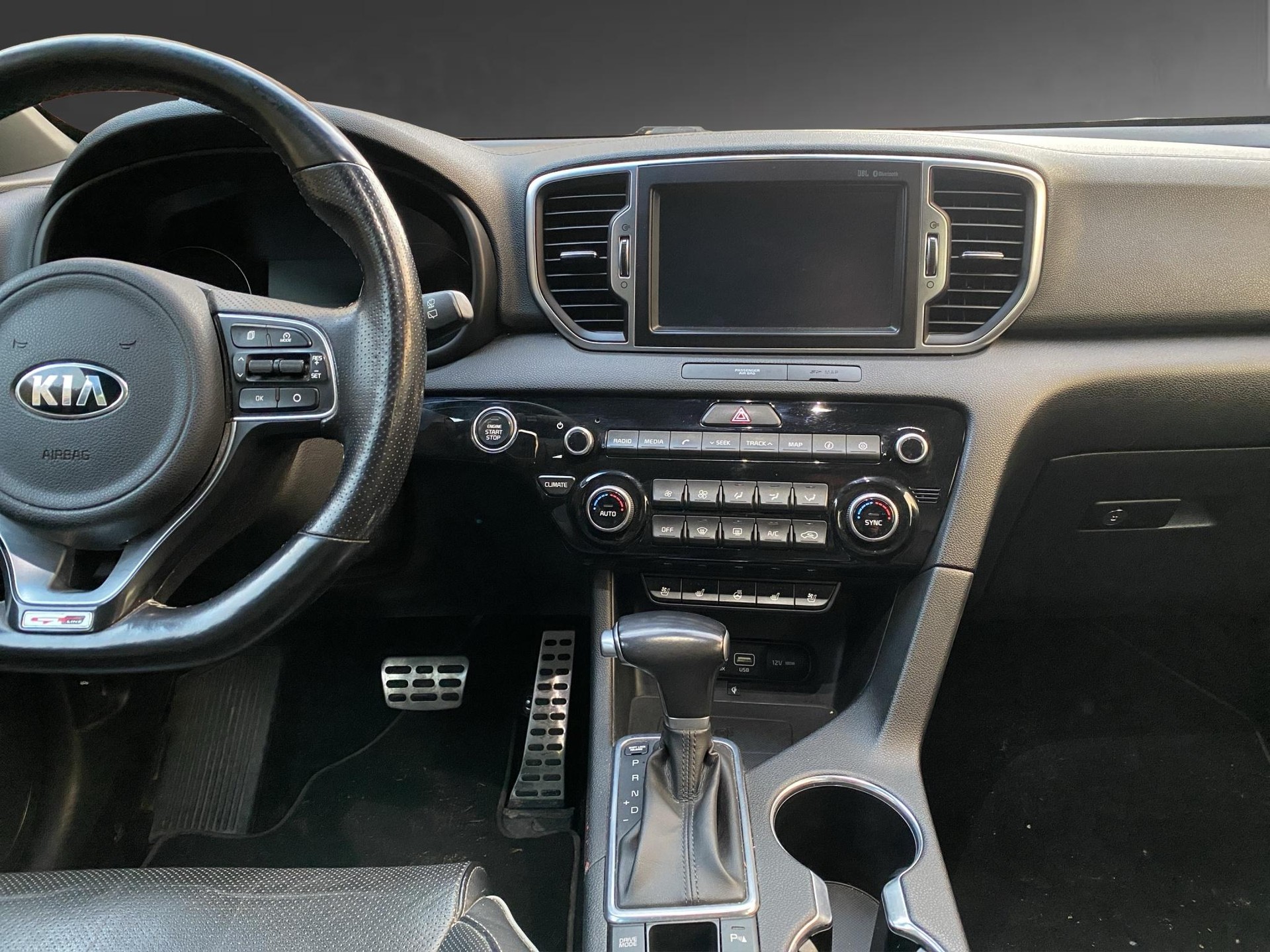 KIA Sportage 2.0 CRDi Style-image-12