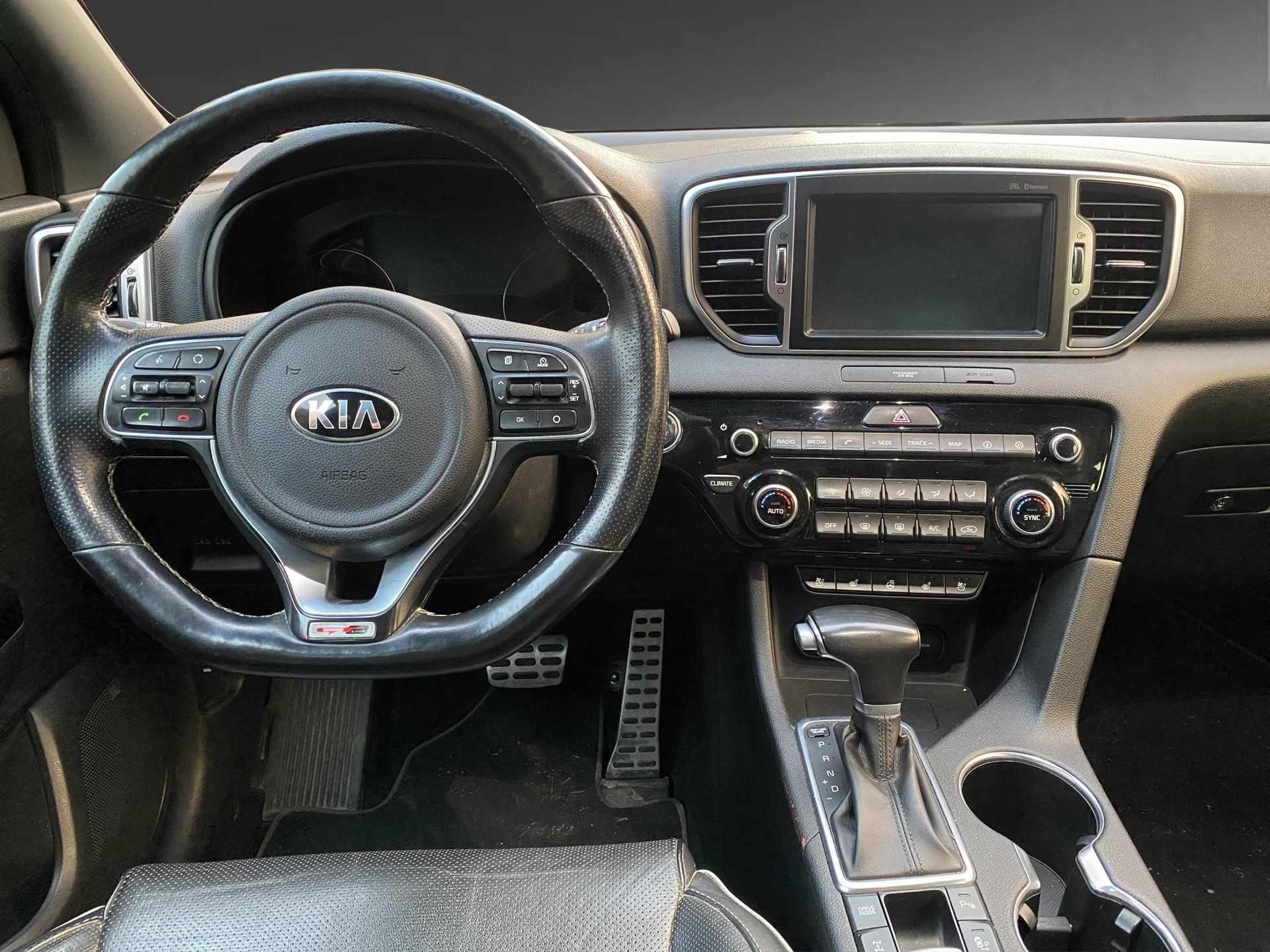 KIA Sportage 2.0 CRDi Style-image-11
