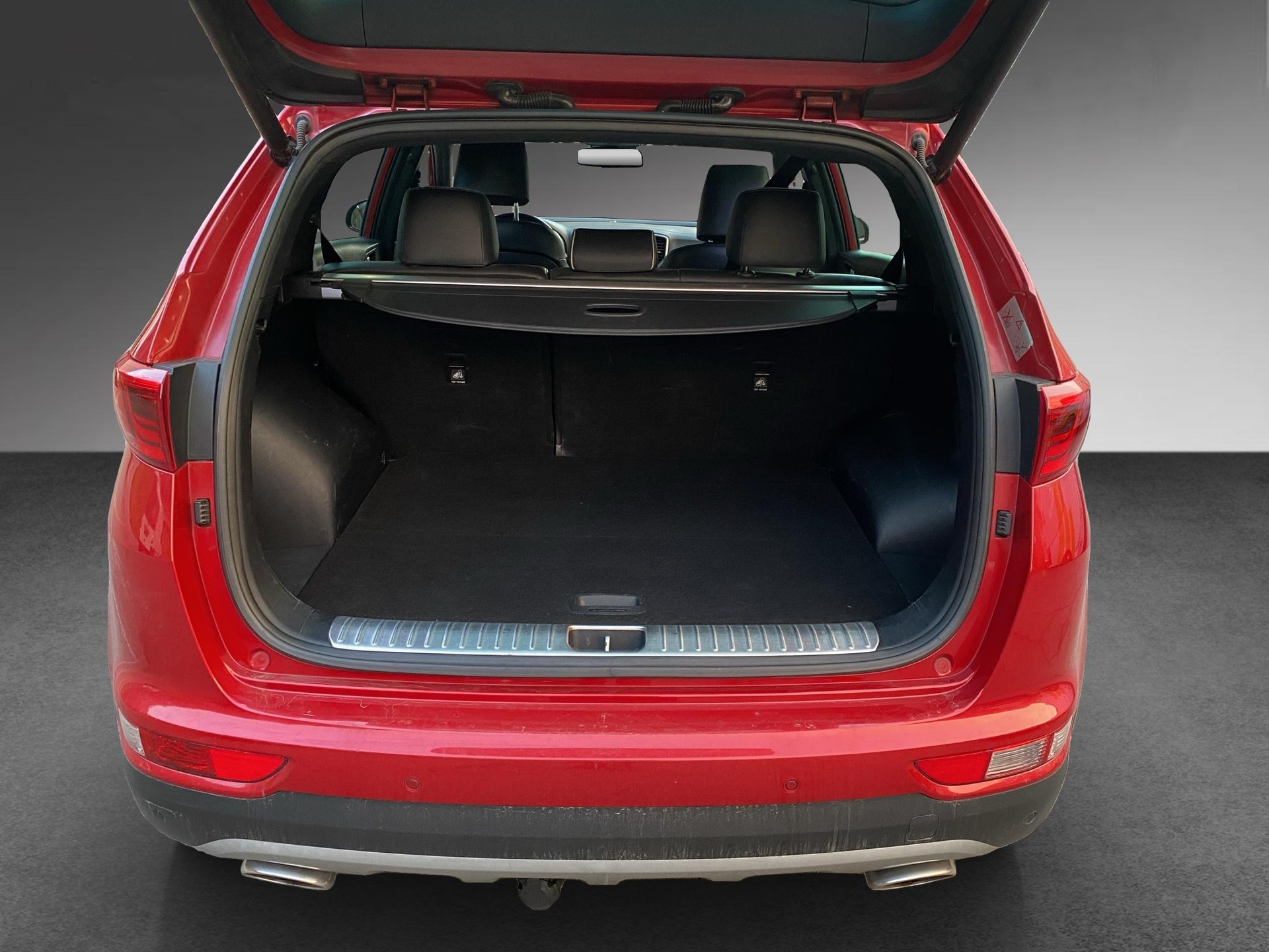 KIA Sportage 2.0 CRDi Style-image-14