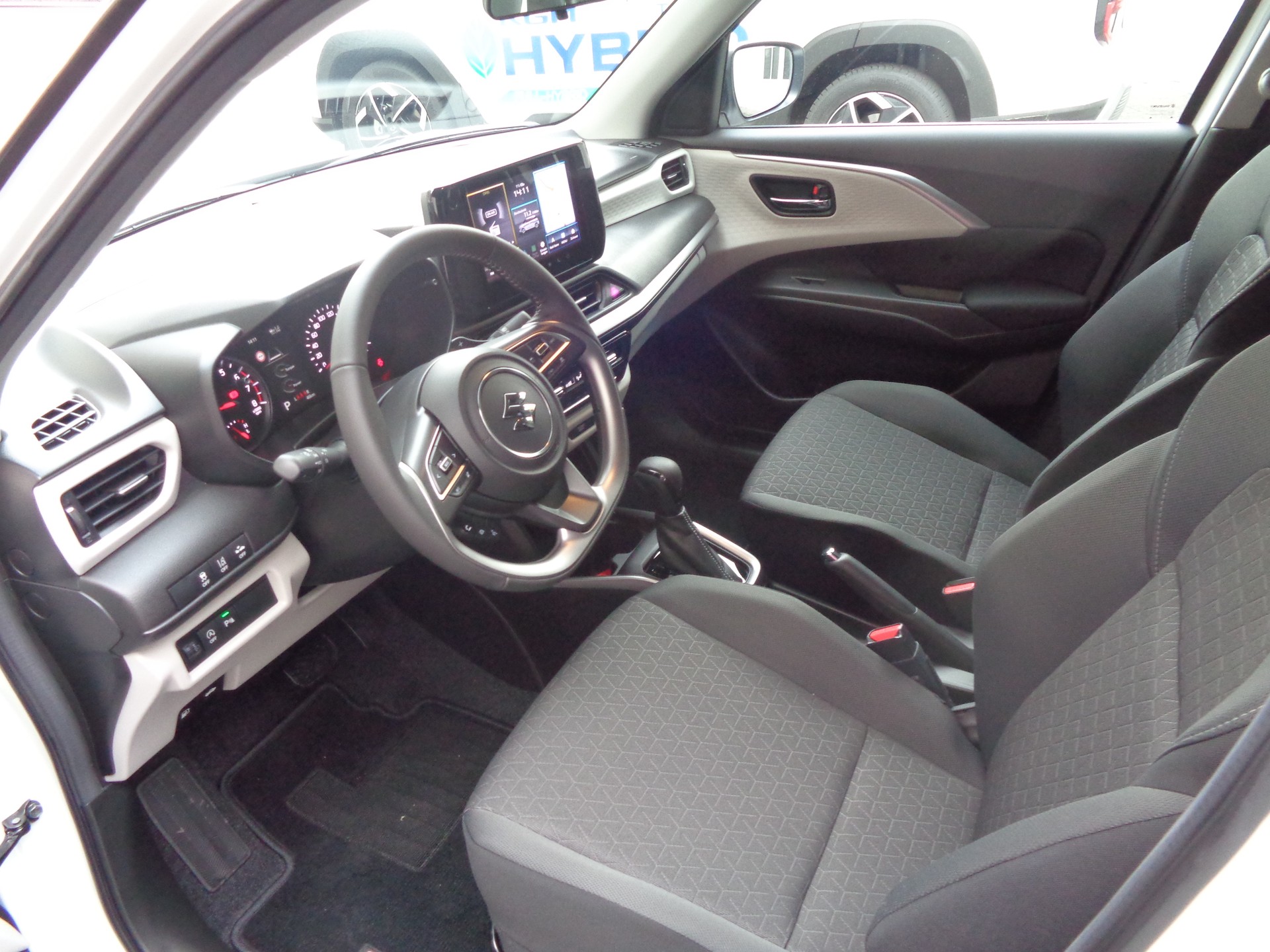 SUZUKI Swift 1.2 Compact Top Hybrid CVT-image-6