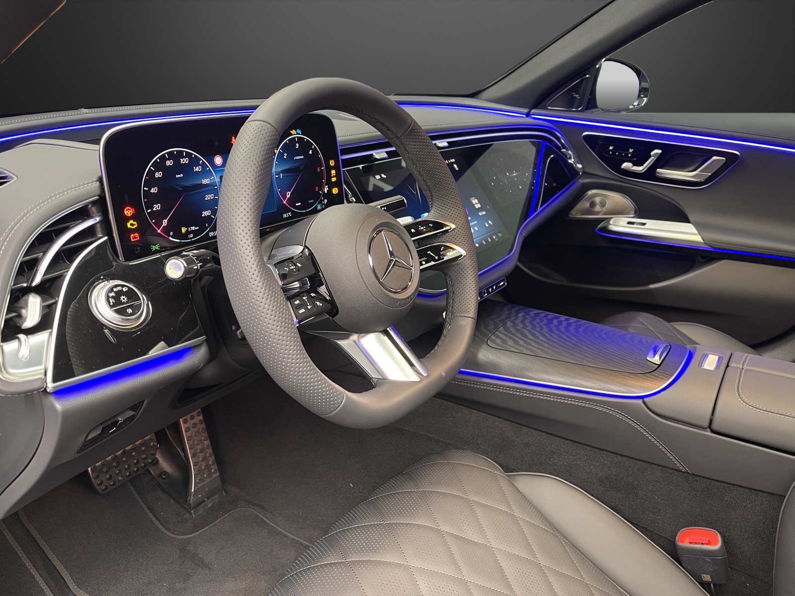 MERCEDES-BENZ E 220 d 4Matic-image-7