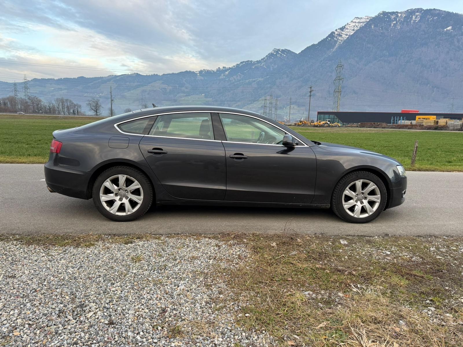 AUDI A5 Sportback 2.0 TFSI | Mit frisch MFK-showroom-element-2