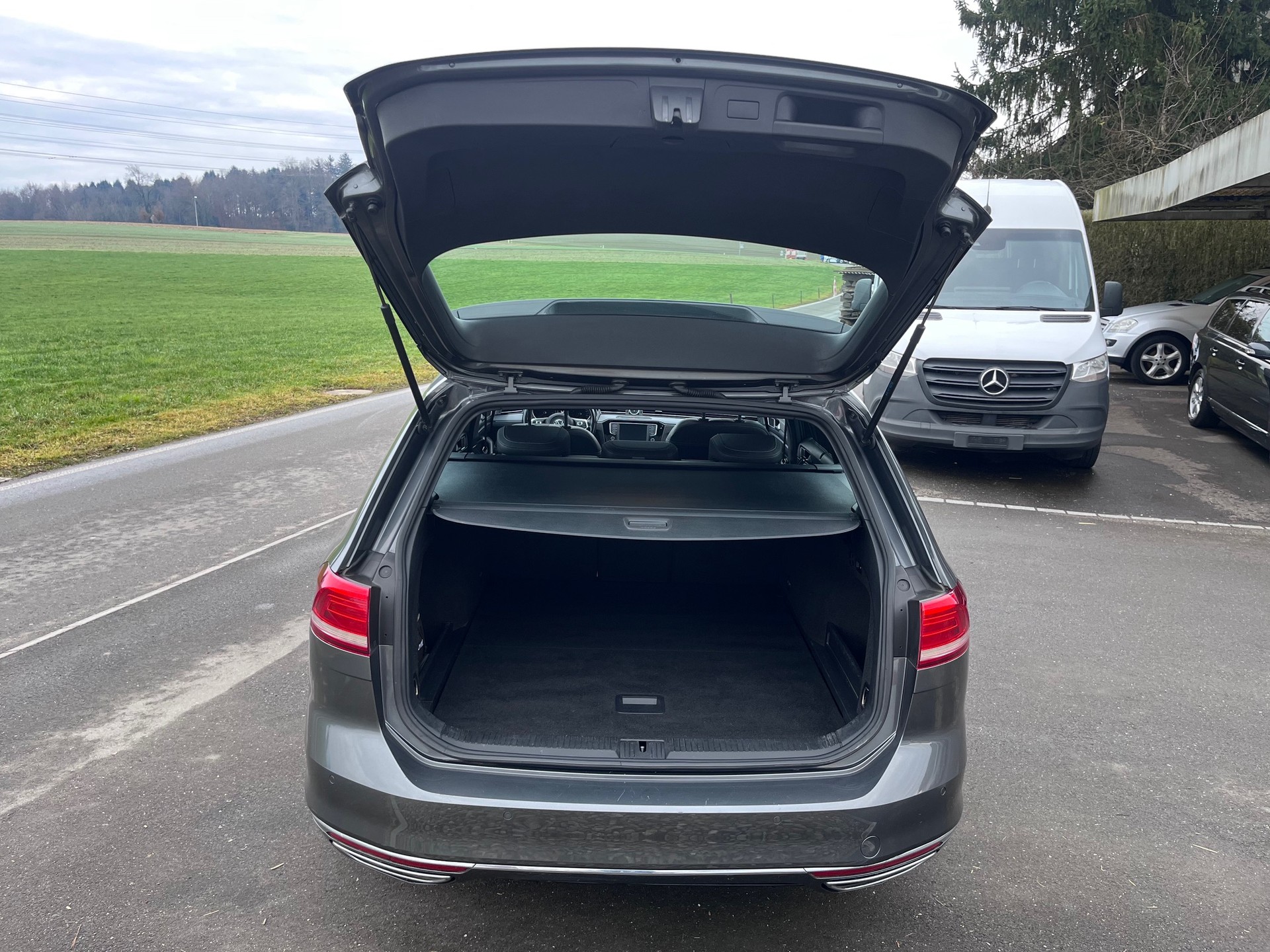 VW Passat Variant 2.0 TDI BMT Highline DSG 4Motion-image-13