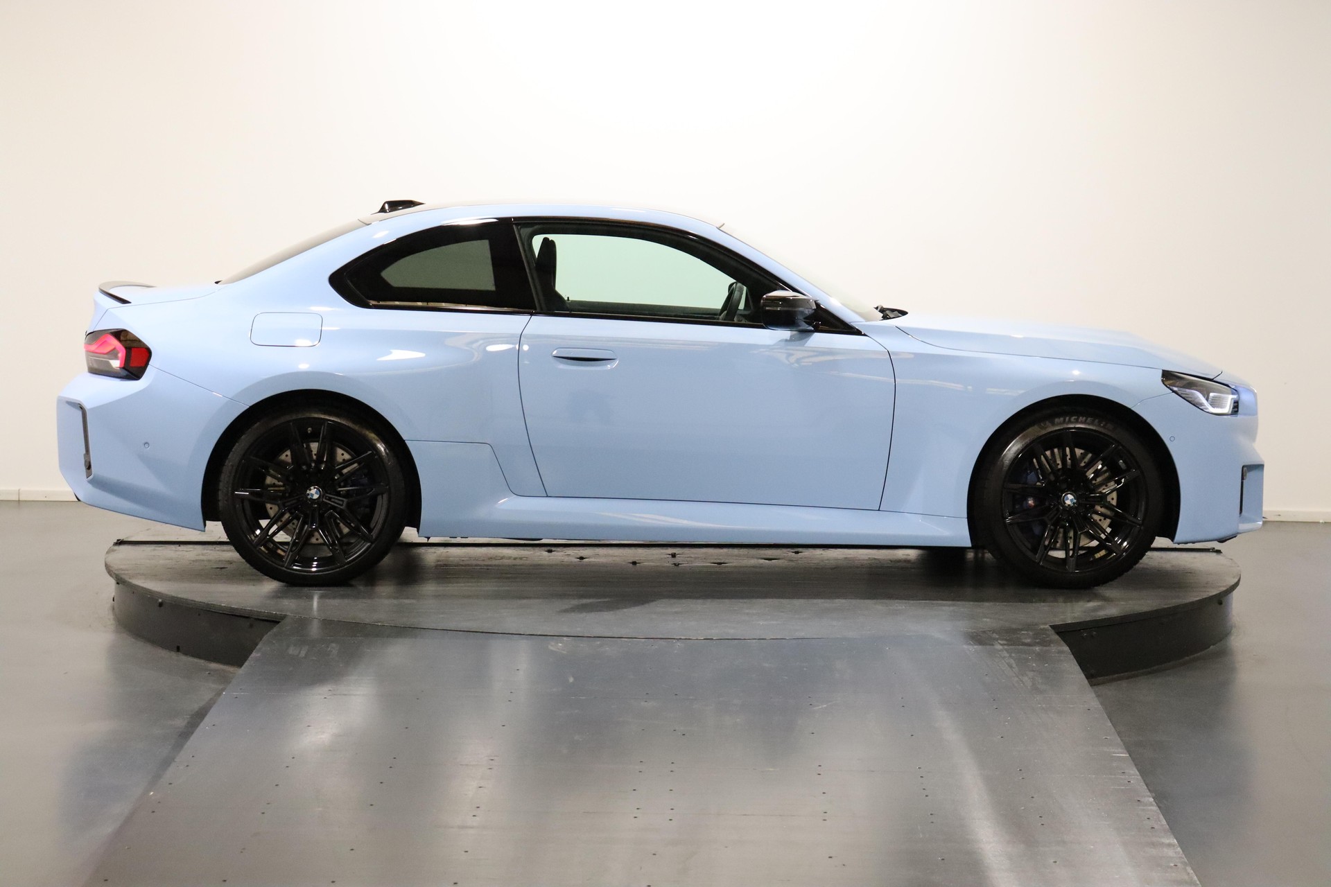 BMW M2 Coupé-image-4