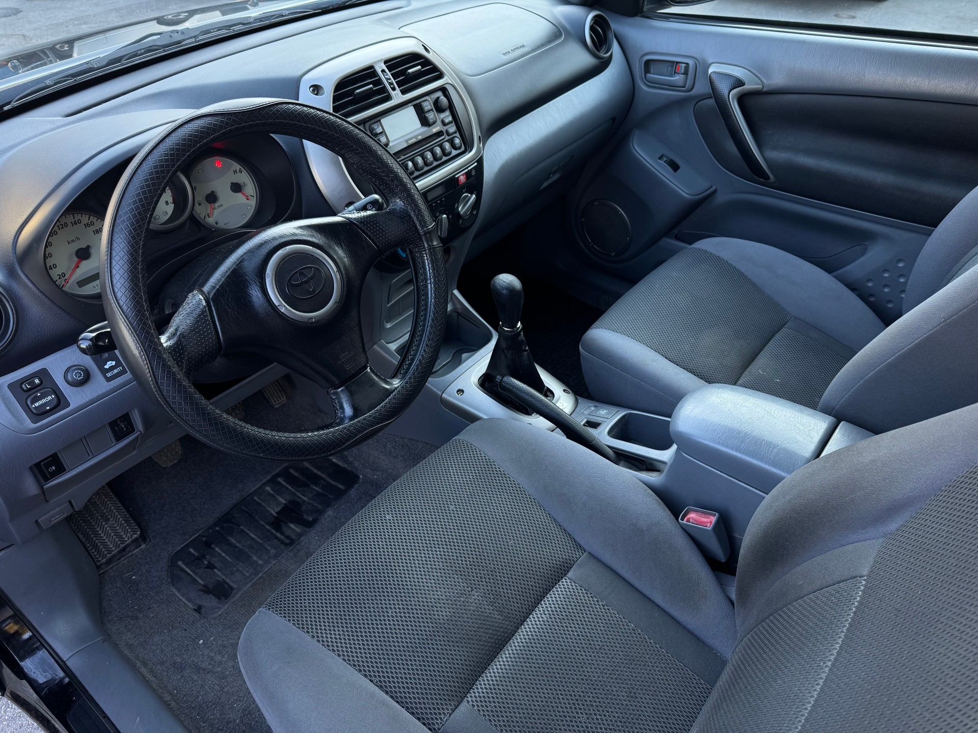 TOYOTA RAV-4 2.0 16V Linea Terra-image-10