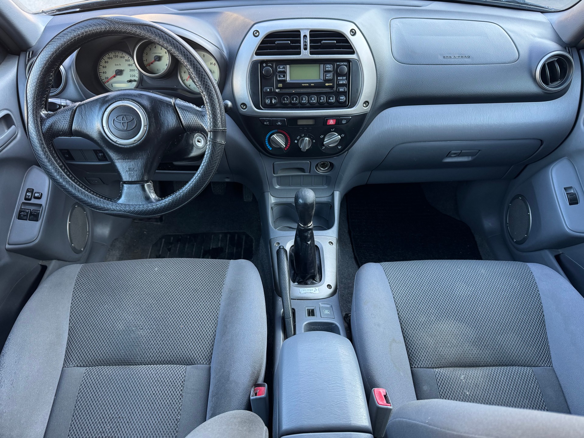 TOYOTA RAV-4 2.0 16V Linea Terra-image-11