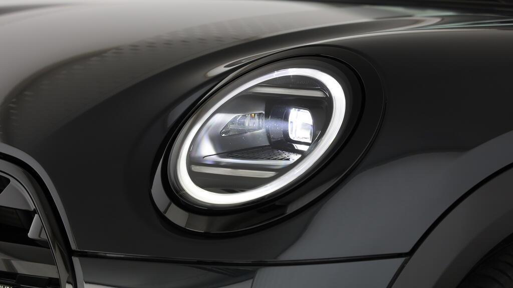 MINI Cooper S Cabrio-image-14