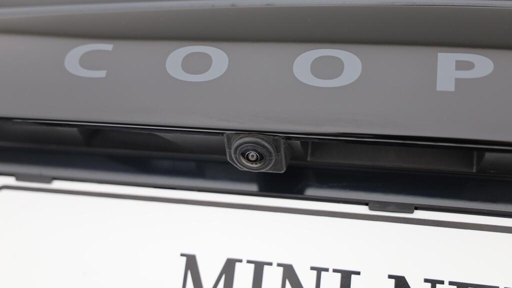 MINI Cooper S Cabrio-image-15
