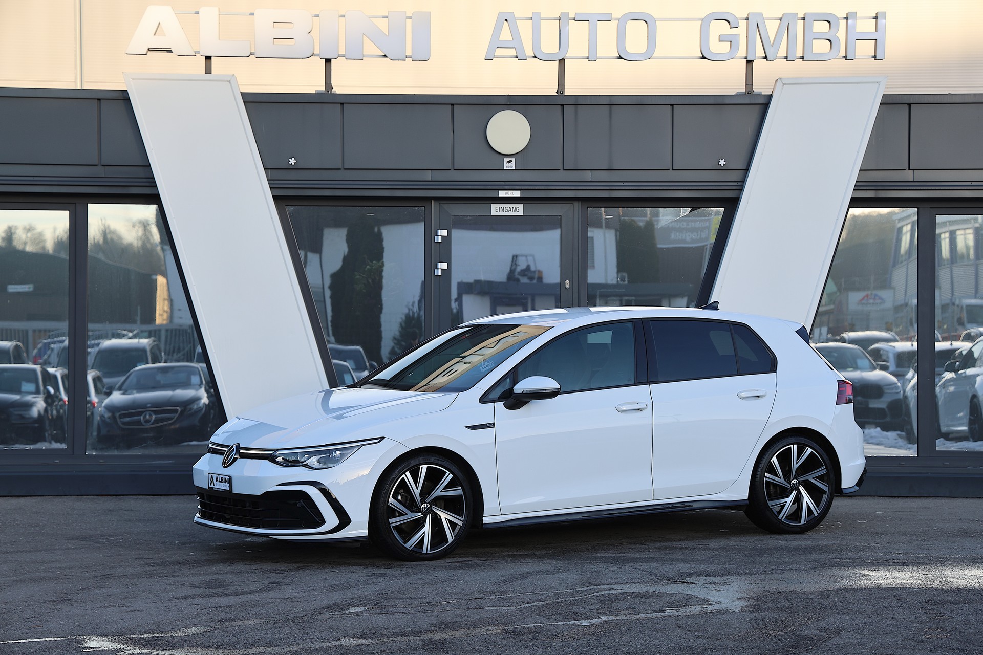 VW Golf 2.0 TSI R-Line DSG 4 Motion-image-0