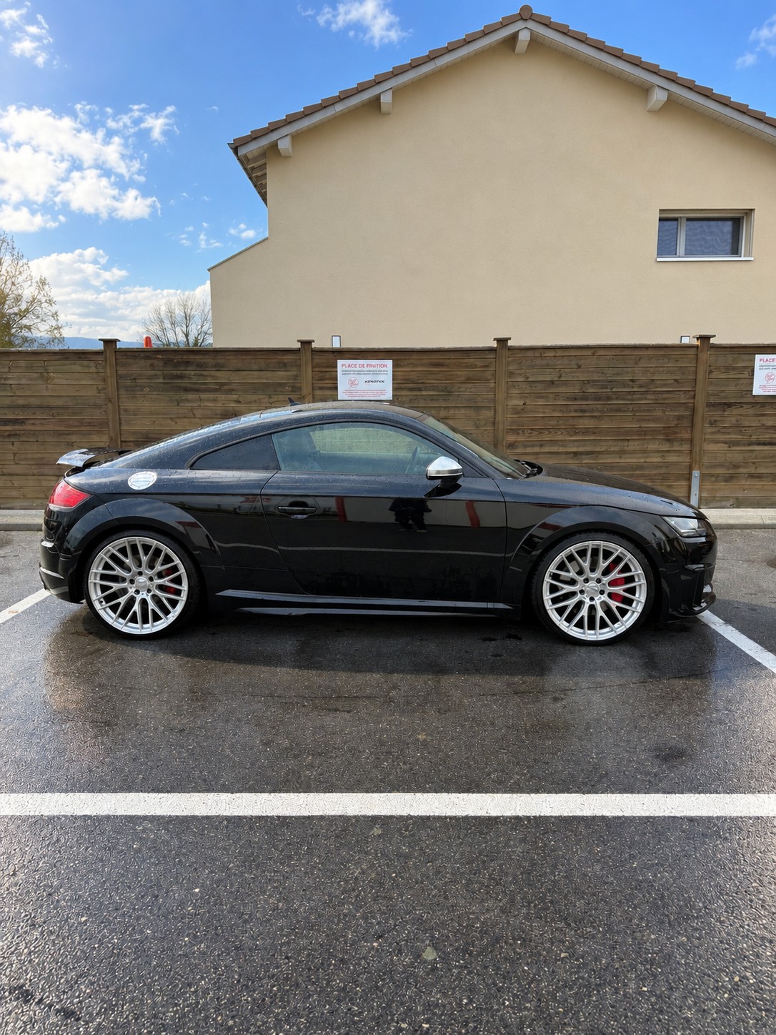 AUDI TT Coupé TTS quattro S-tronic-image-0