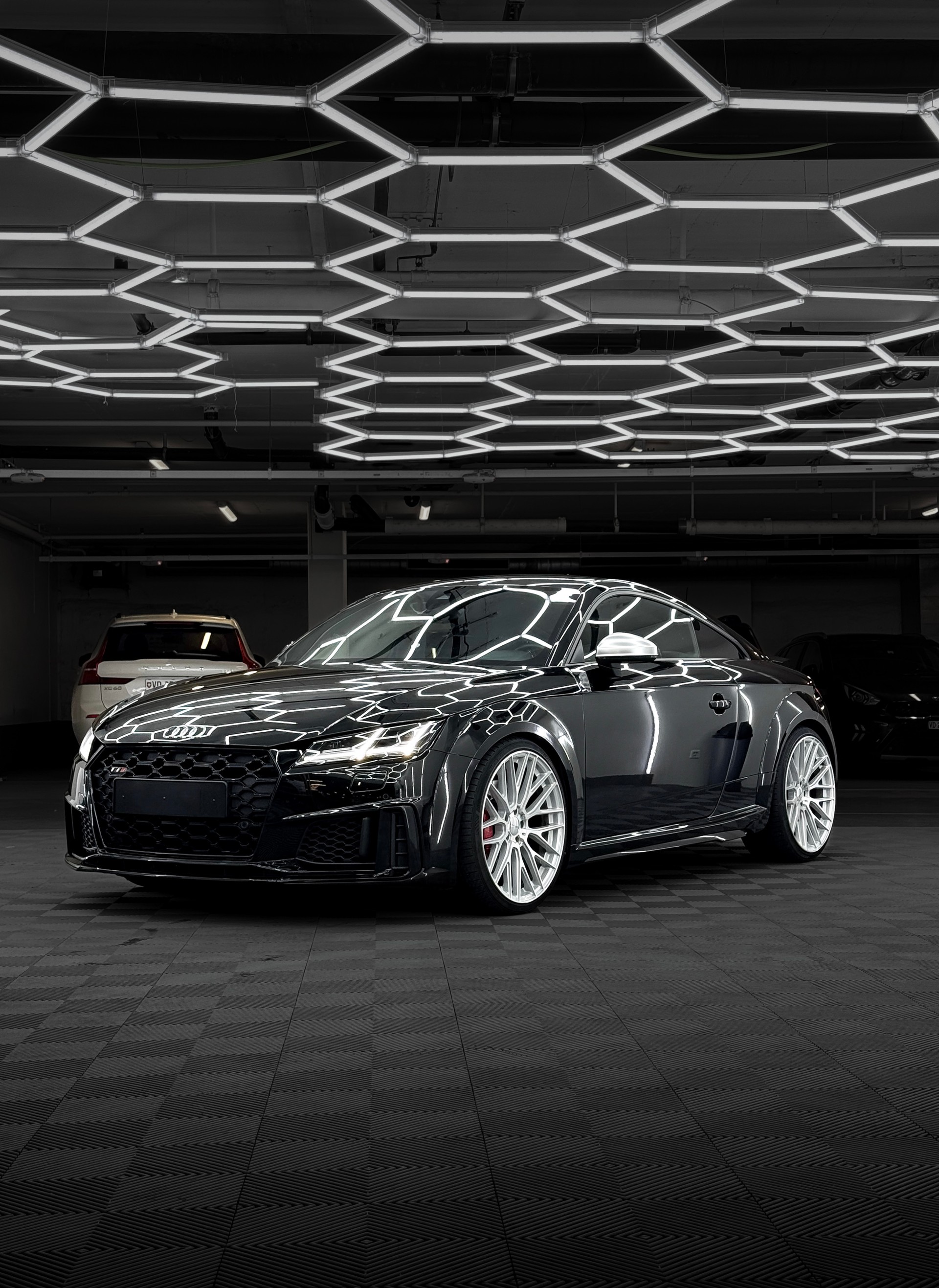 AUDI TT Coupé TTS quattro S-tronic-image-16