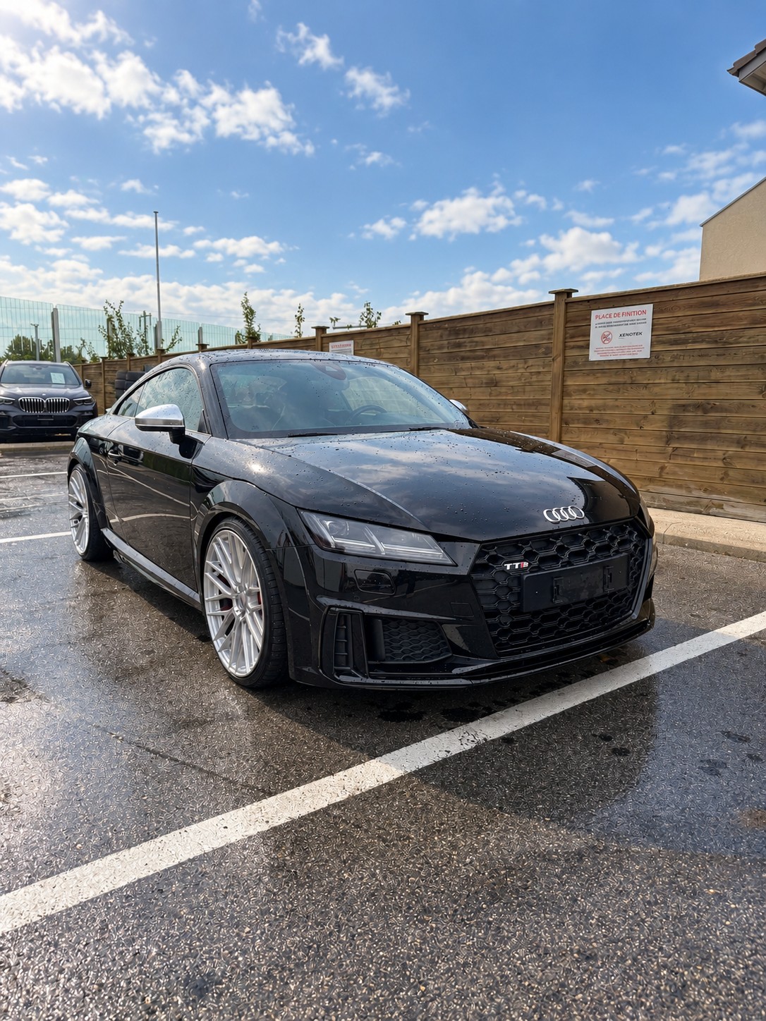 AUDI TT Coupé TTS quattro S-tronic-image-2