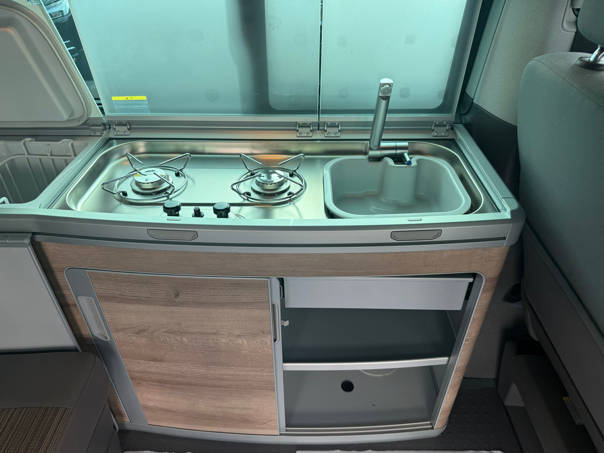 VW T6.1 California 2.0 Bi-TDI Beach Liberty DSG Ocean Edition-image-21