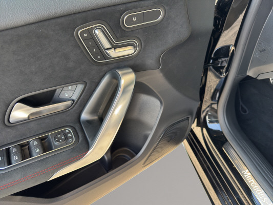 MERCEDES-BENZ A 250 4Matic 8G-DCT-image-9
