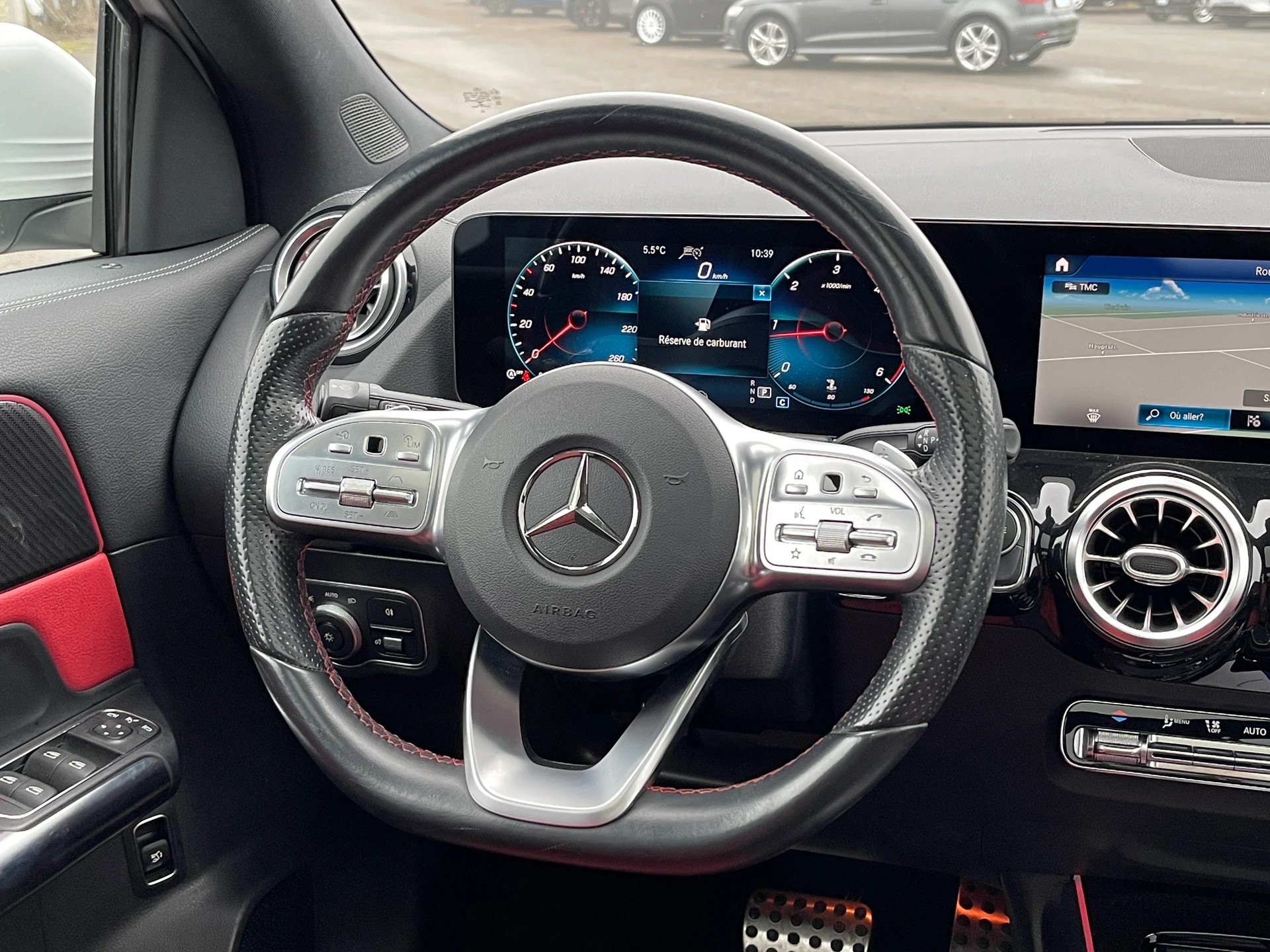 MERCEDES-BENZ GLA 220d 4Matic AMG Line 8G-DCT-image-8
