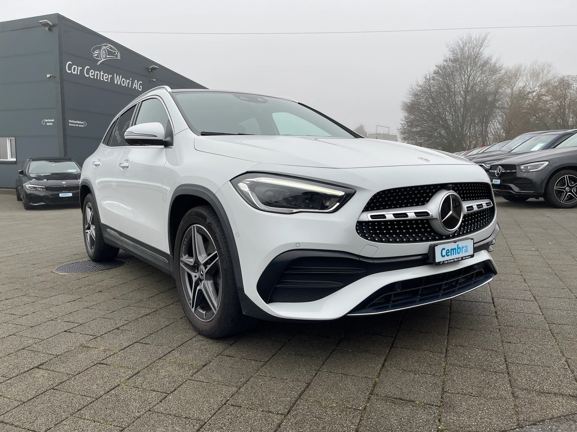 MERCEDES-BENZ GLA 220d 4Matic AMG Line 8G-DCT-image-5
