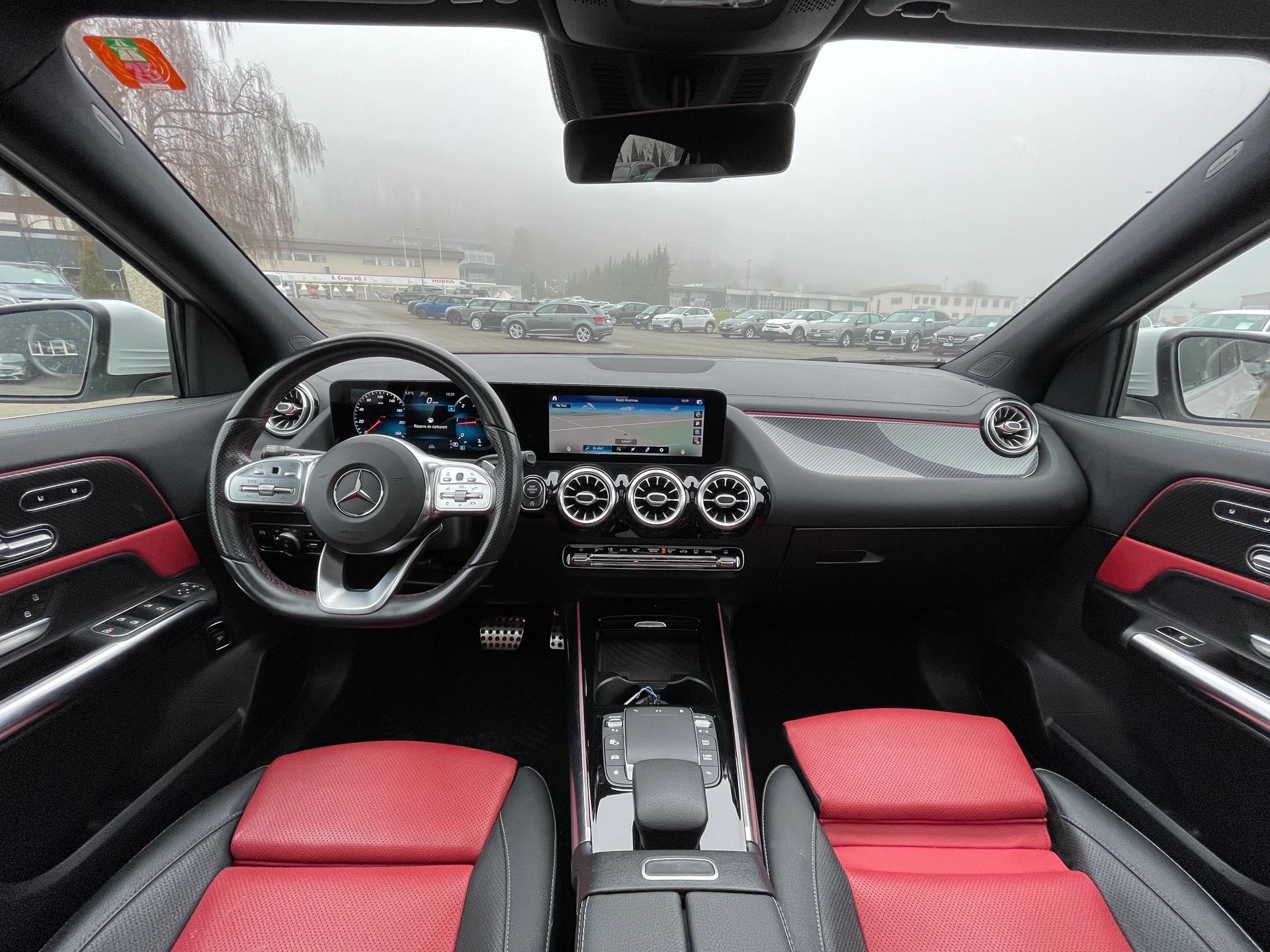 MERCEDES-BENZ GLA 220d 4Matic AMG Line 8G-DCT-image-7