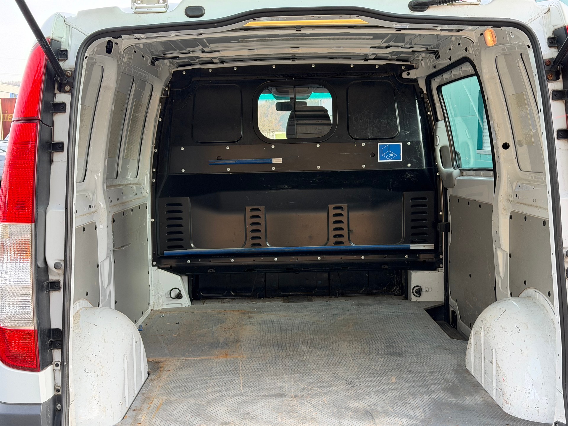 MERCEDES-BENZ Vito 113 CDI Blue Efficiency 4Matic A-image-10