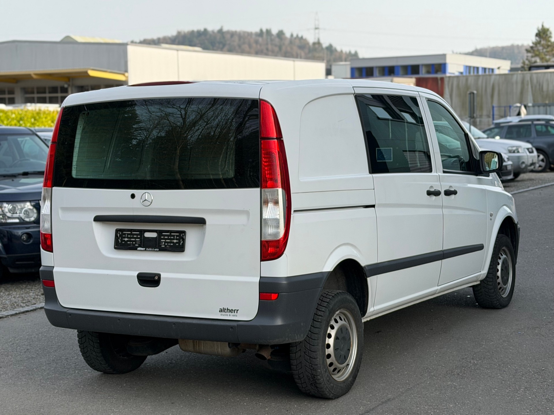 MERCEDES-BENZ Vito 113 CDI Blue Efficiency 4Matic A-image-3