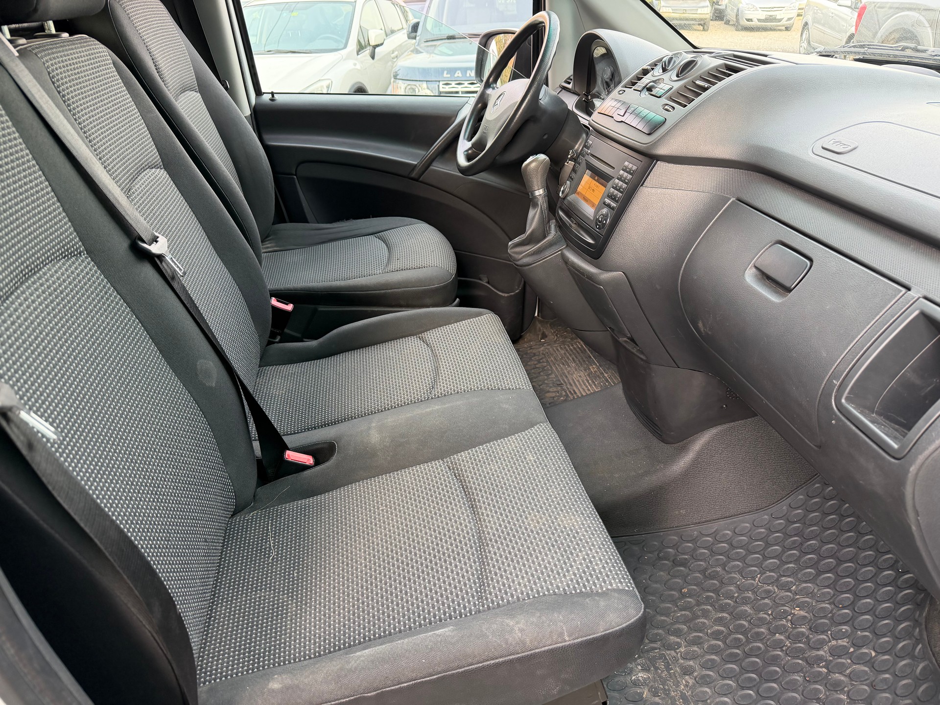 MERCEDES-BENZ Vito 113 CDI Blue Efficiency 4Matic A-image-9