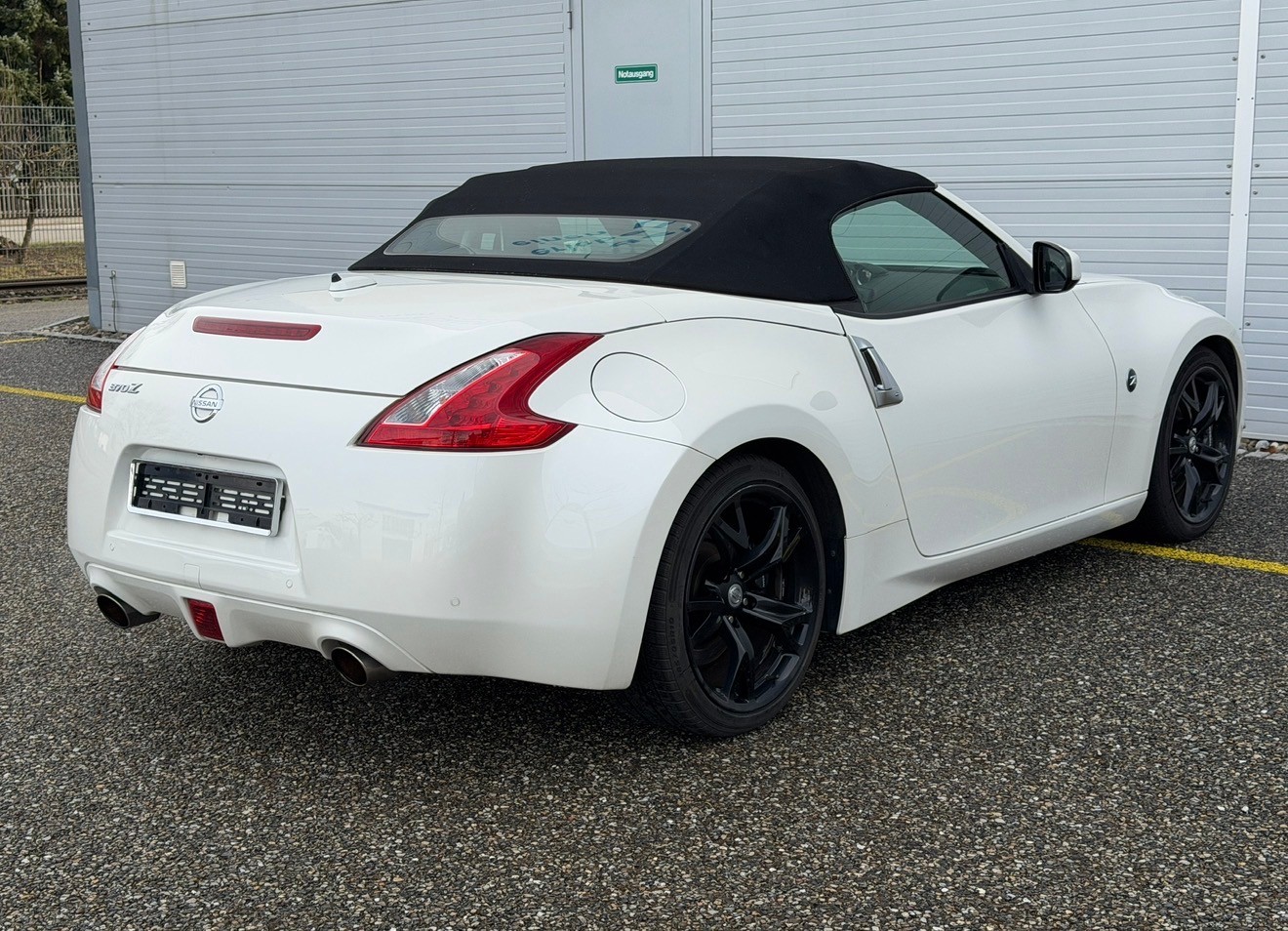 NISSAN 370 Z Roadster Pack Automatic -Ab MFK-Ab Service-Perle weiss Top Zustand-image-3