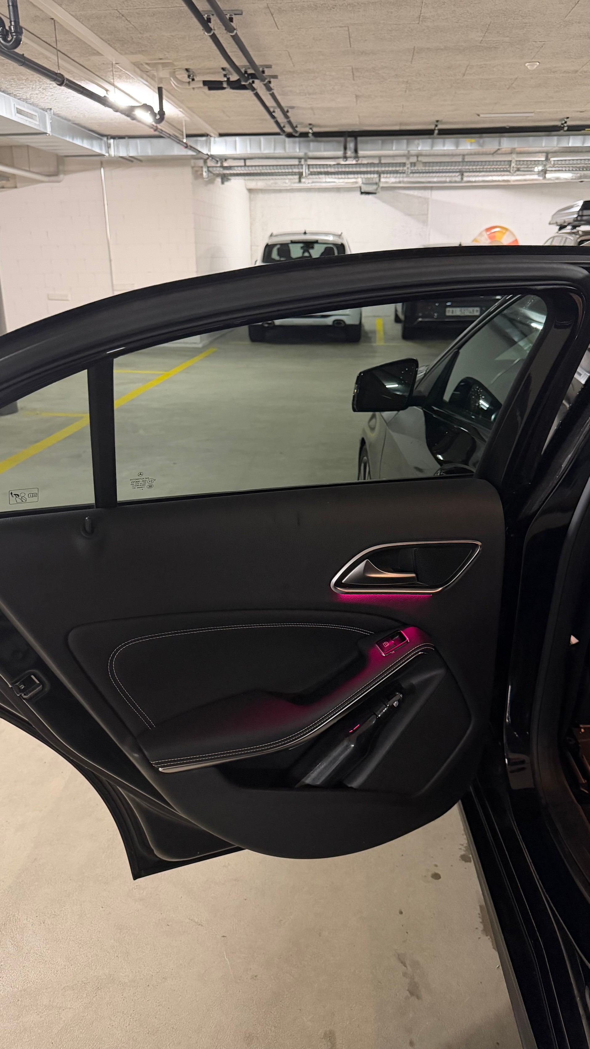 MERCEDES-BENZ A 200 Night Star 7G-DCT-image-7