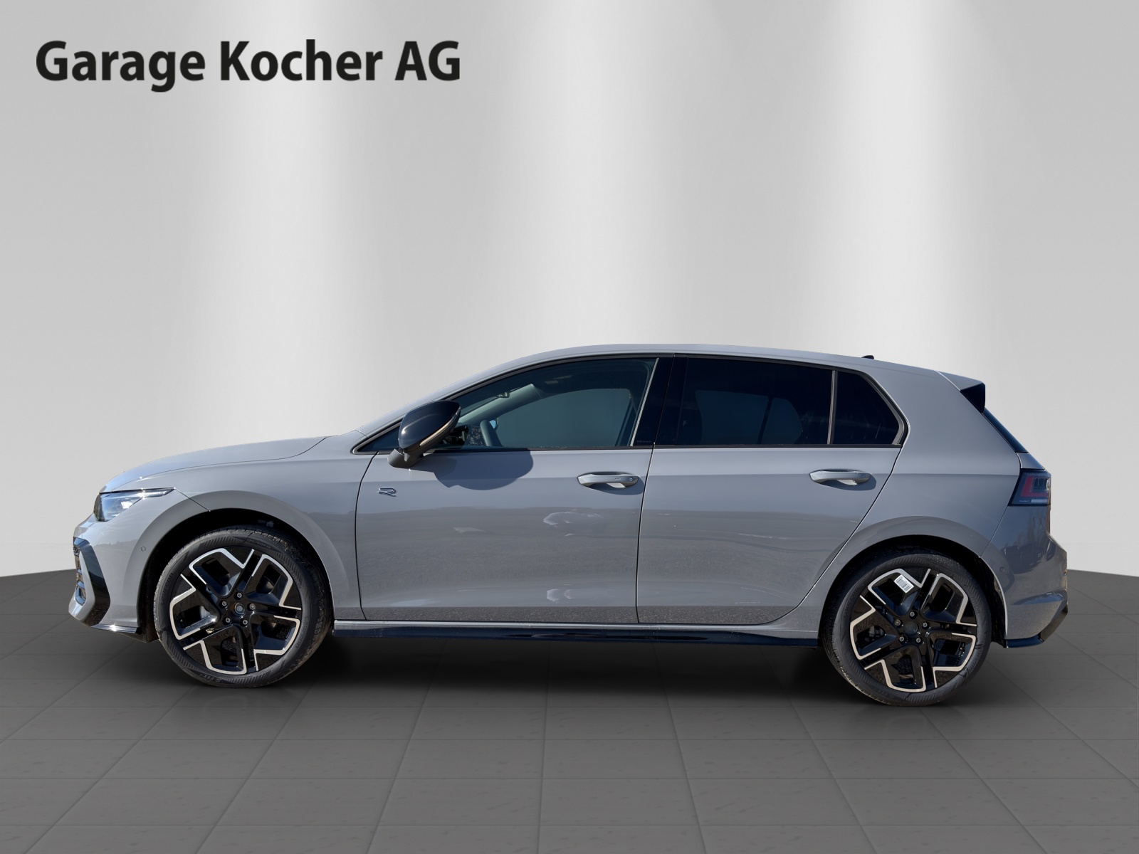 VW Golf 1.5 e TSI mHEV R-Line DSG-image-2