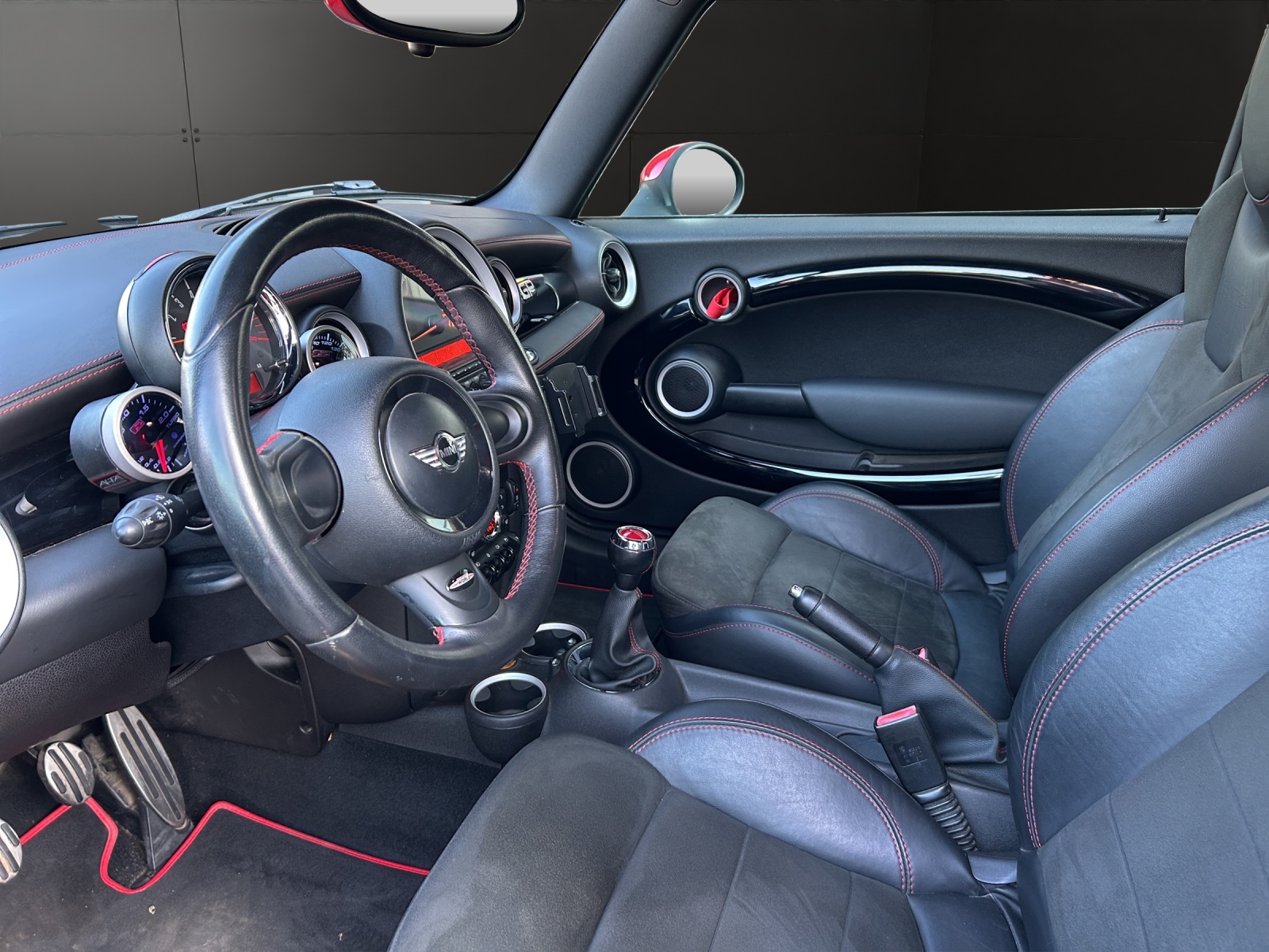 MINI Cooper John Cooper Works GP-image-8