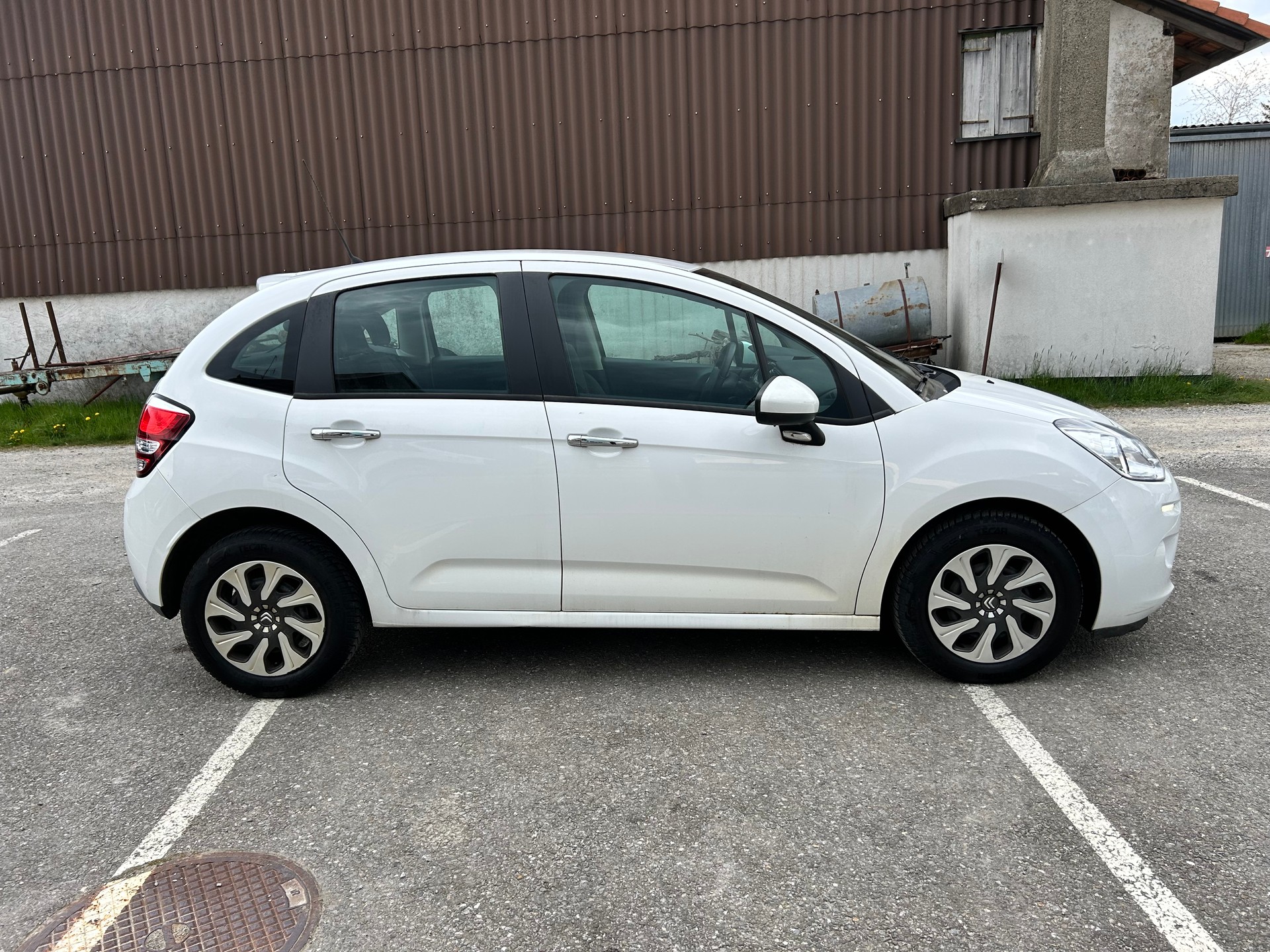 CITROEN C3 1.2i Exclusive-image-2