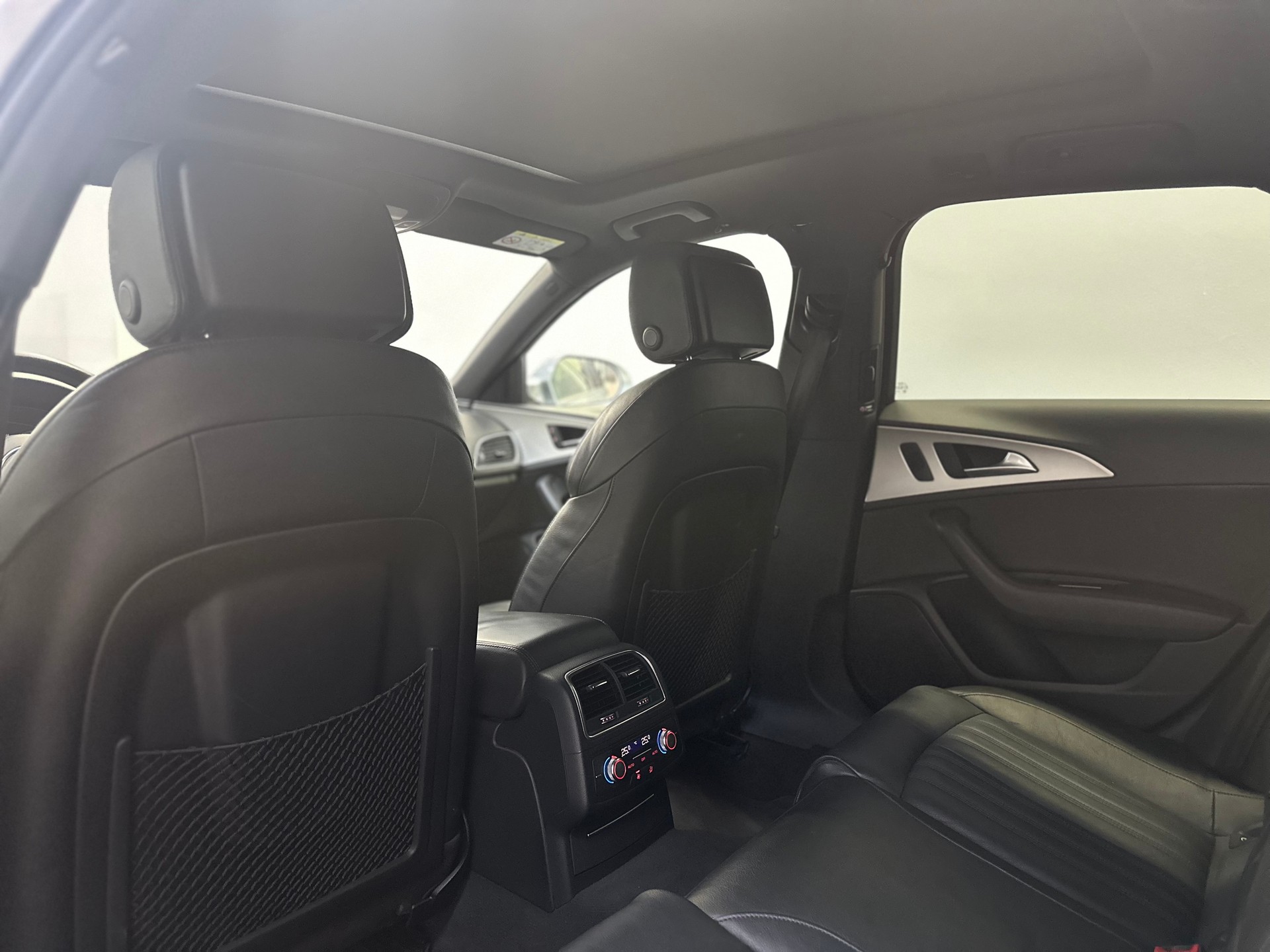 AUDI A6 Avant 3.0 TDI V6 quattro S-tronic-image-16